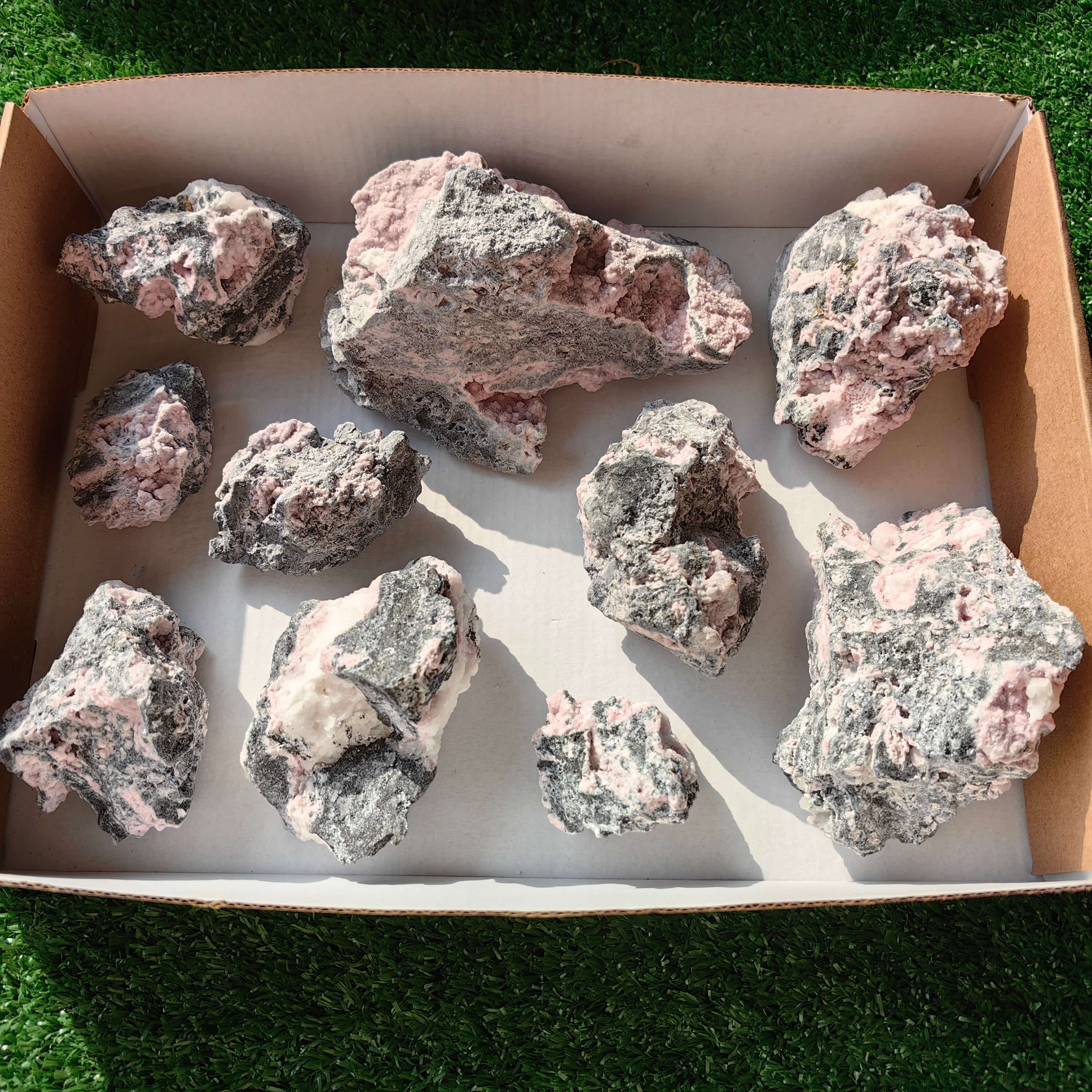 10 rhodochrosite quartz crystals specimen PERU