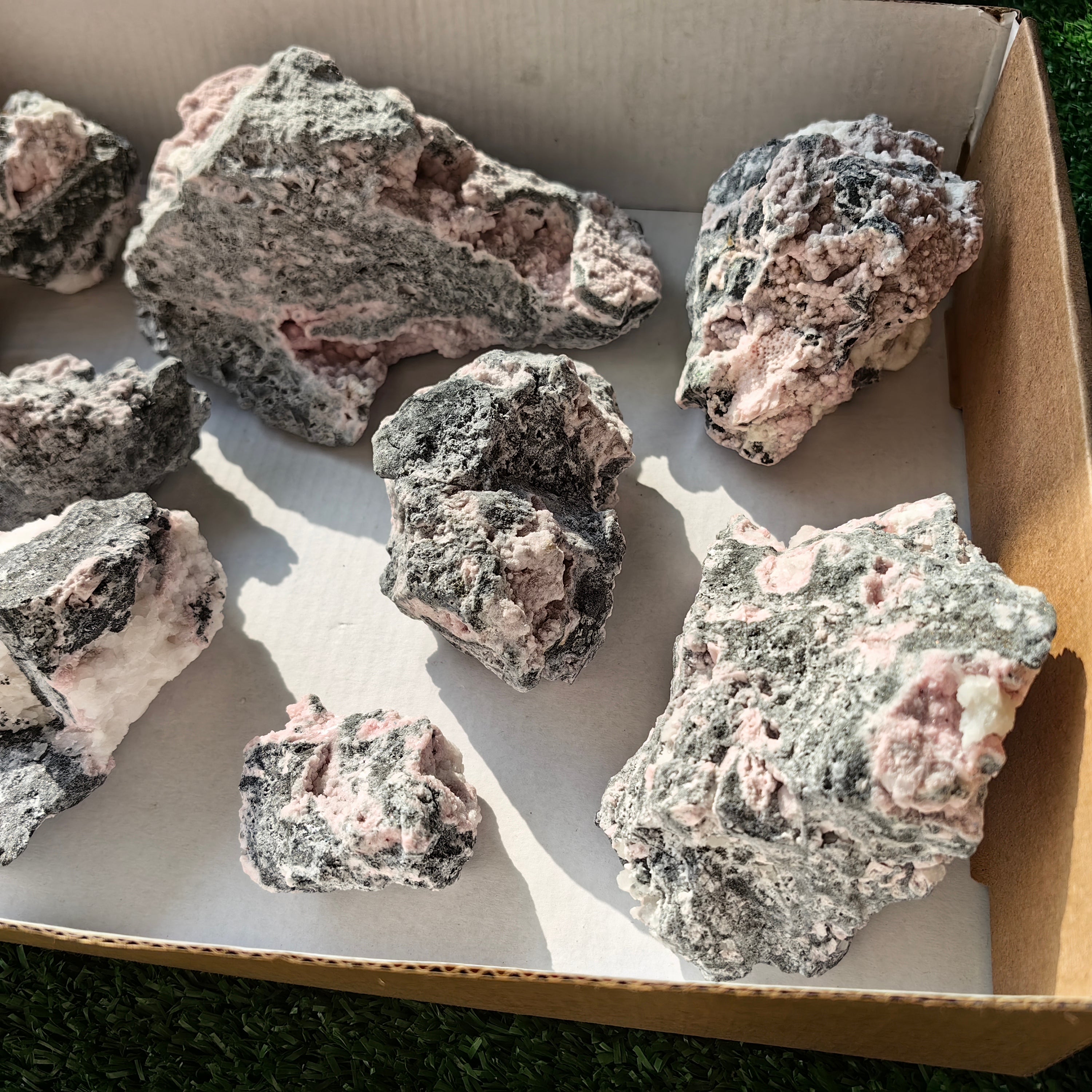 10 rhodochrosite quartz crystals specimen PERU