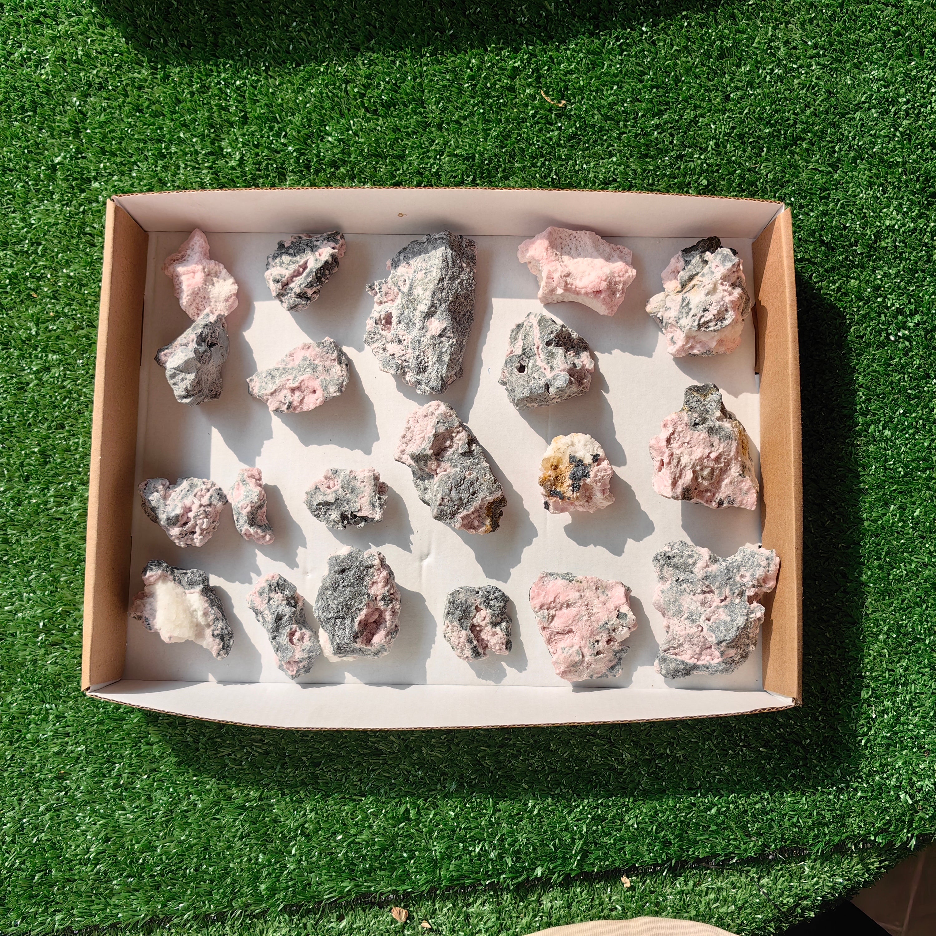 20 rhodochrosite quartz crystals specimen PERU