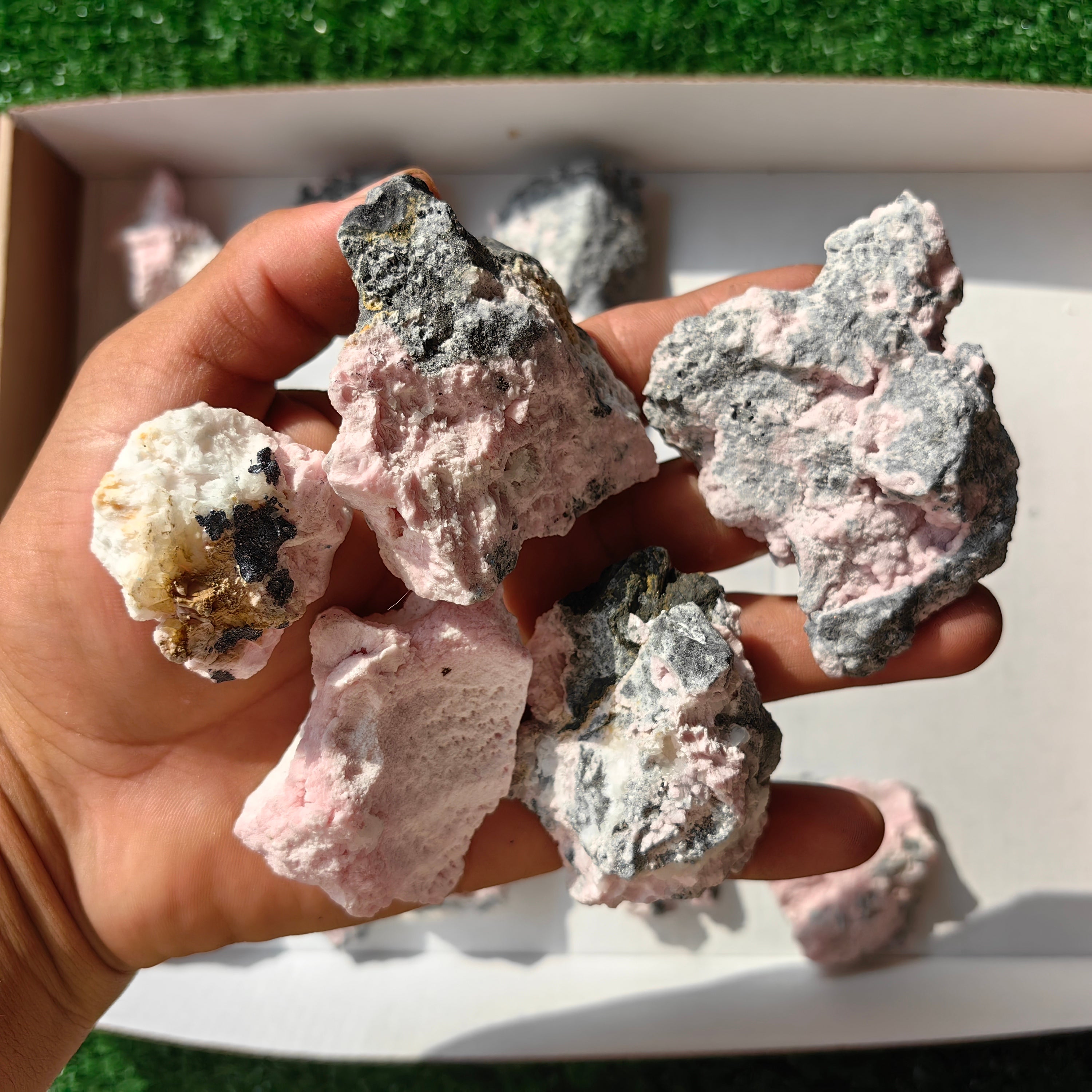 20 rhodochrosite quartz crystals specimen PERU