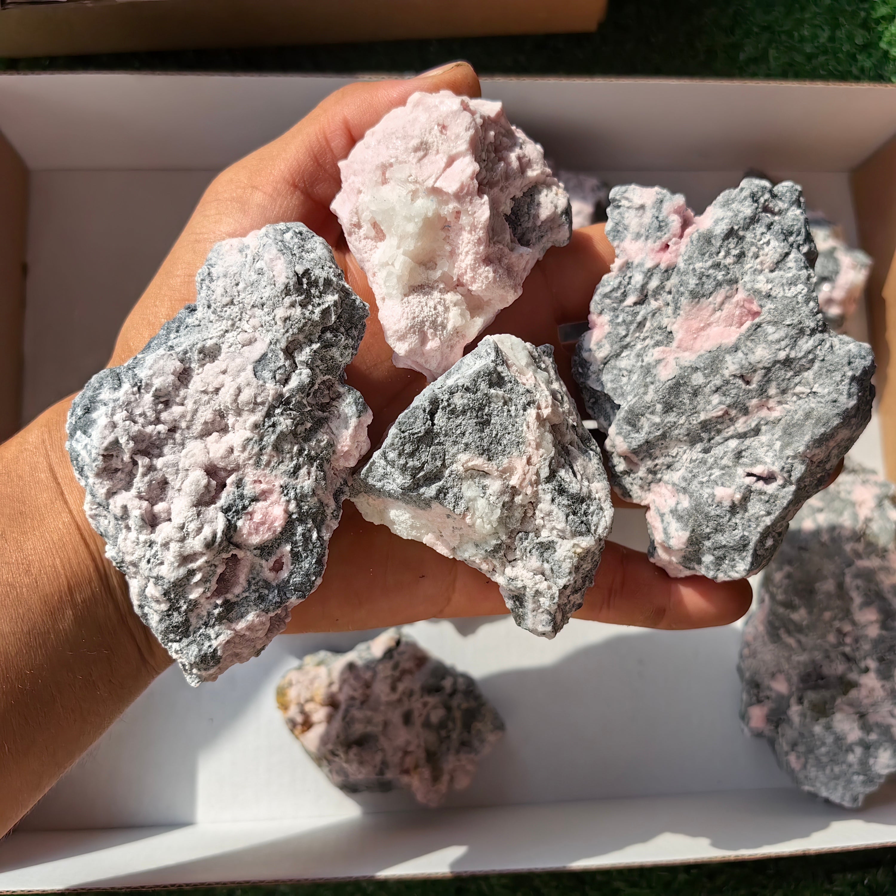 12 rhodochrosite quartz crystals specimen PERU