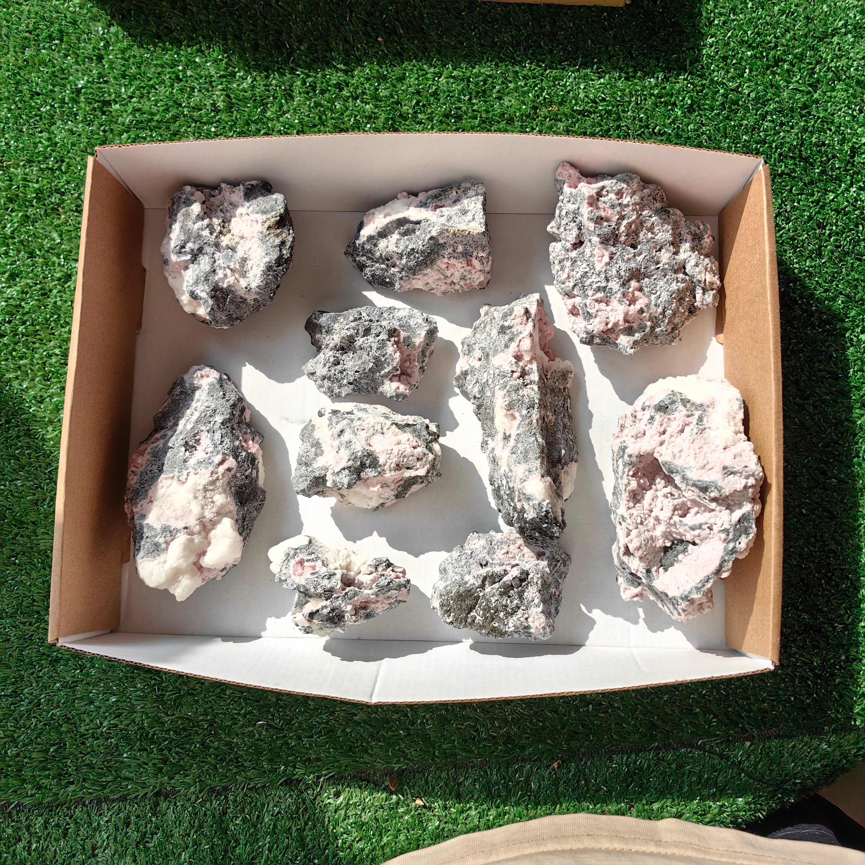 10 rhodochrosite quartz crystals specimen PERU