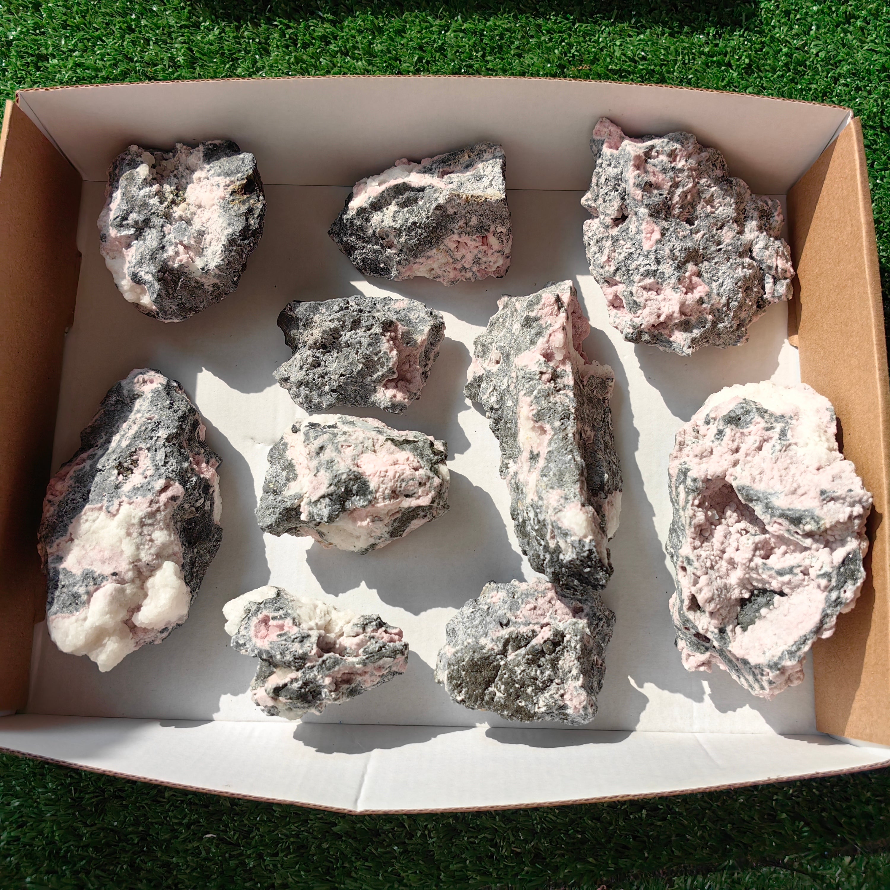 10 rhodochrosite quartz crystals specimen PERU