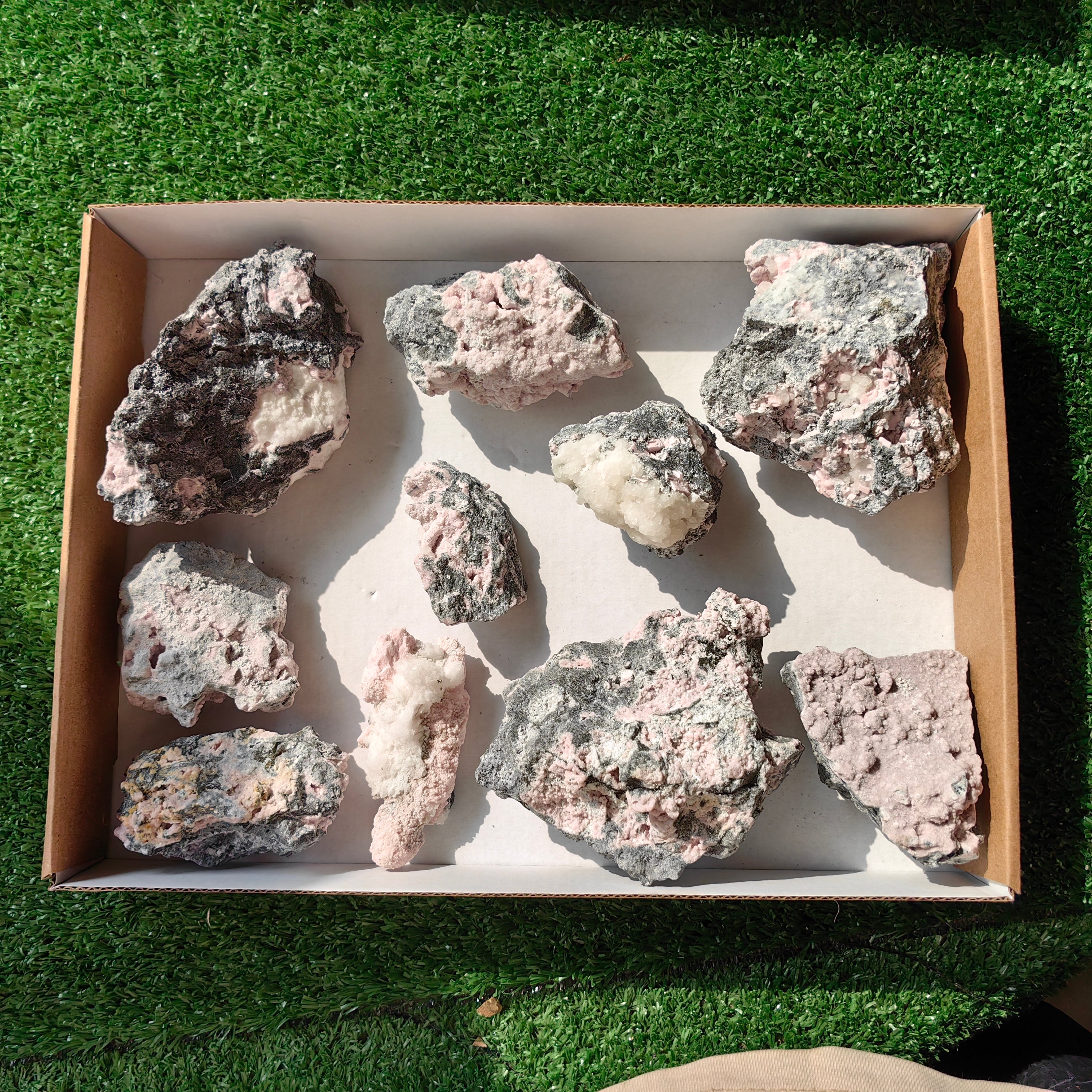 10 rhodochrosite quartz crystals specimen PERU