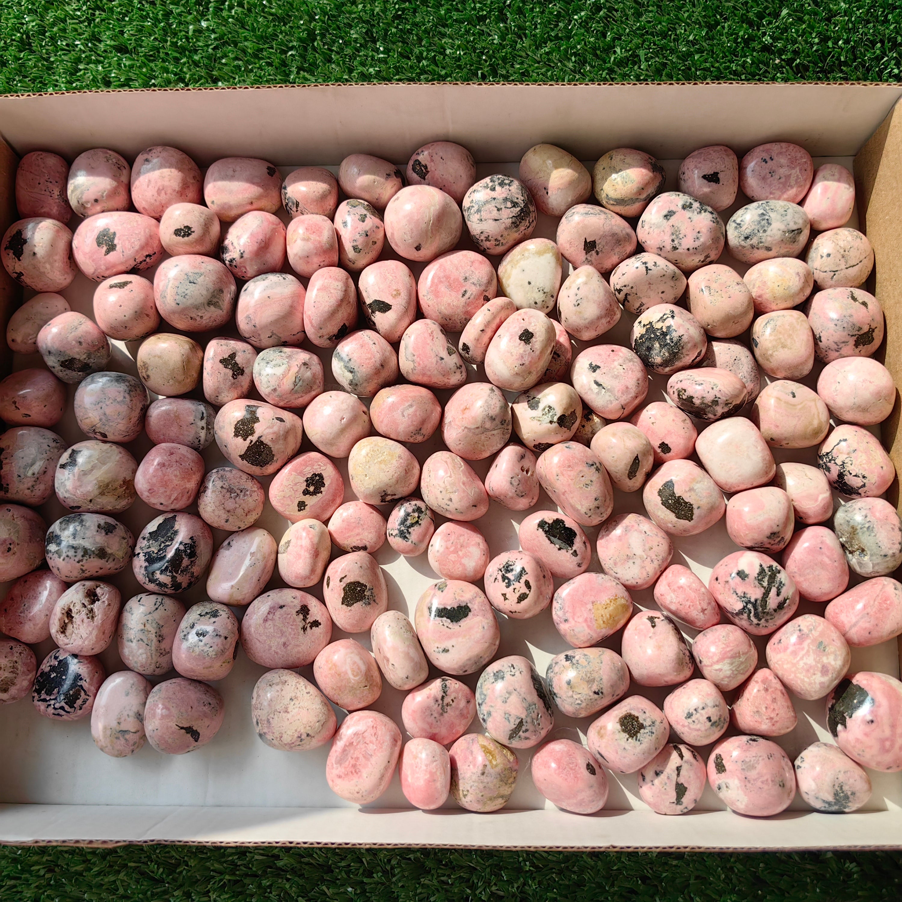 2 kg tumbled rhodonite