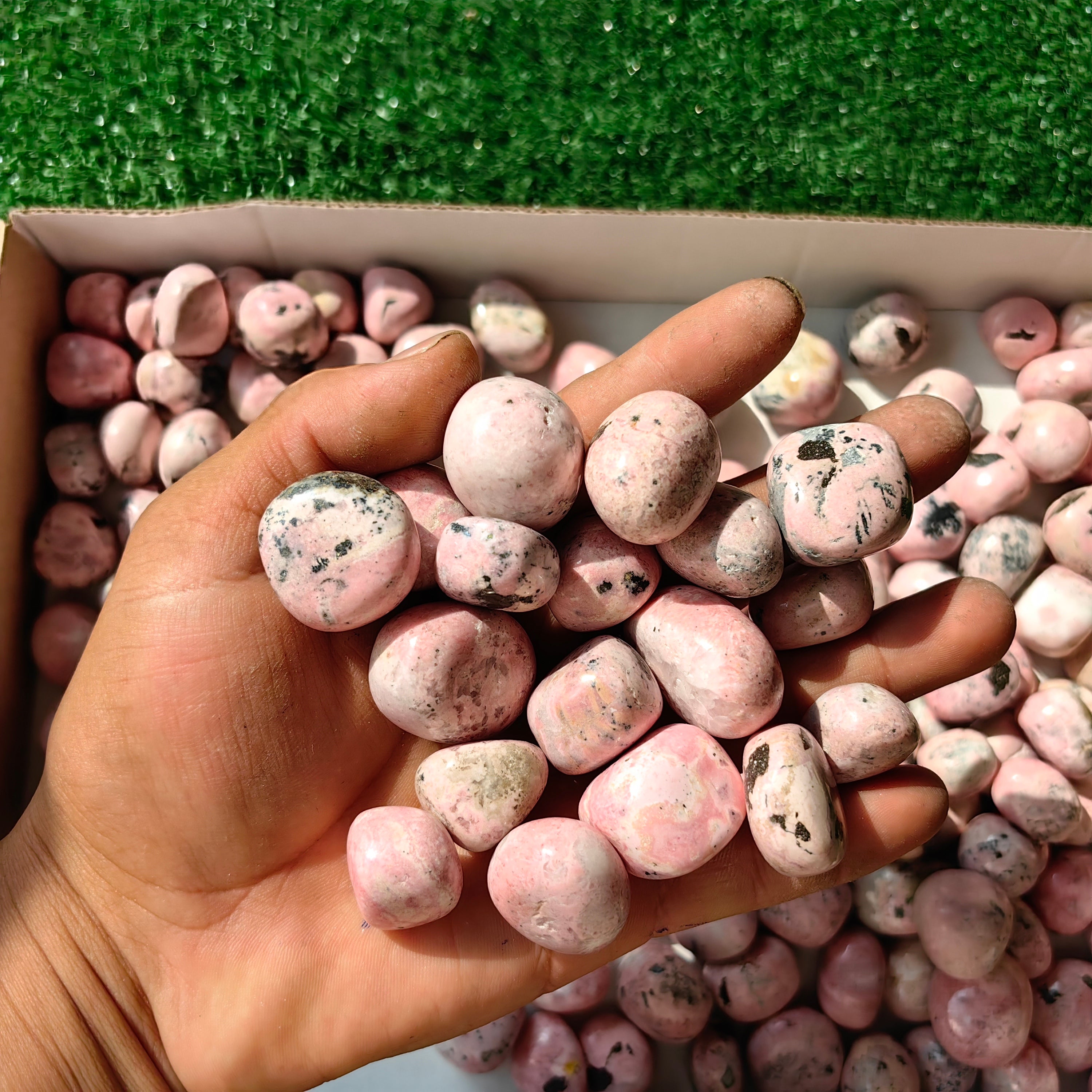 2 kg tumbled rhodonite