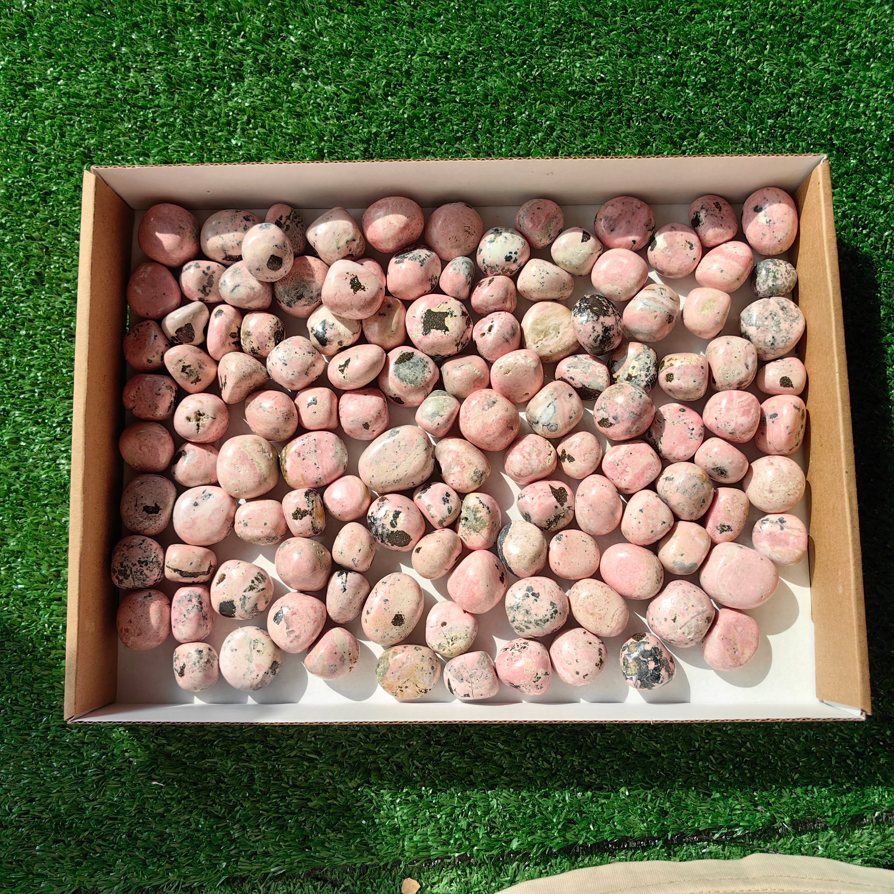 2 kg tumbled rhodonite