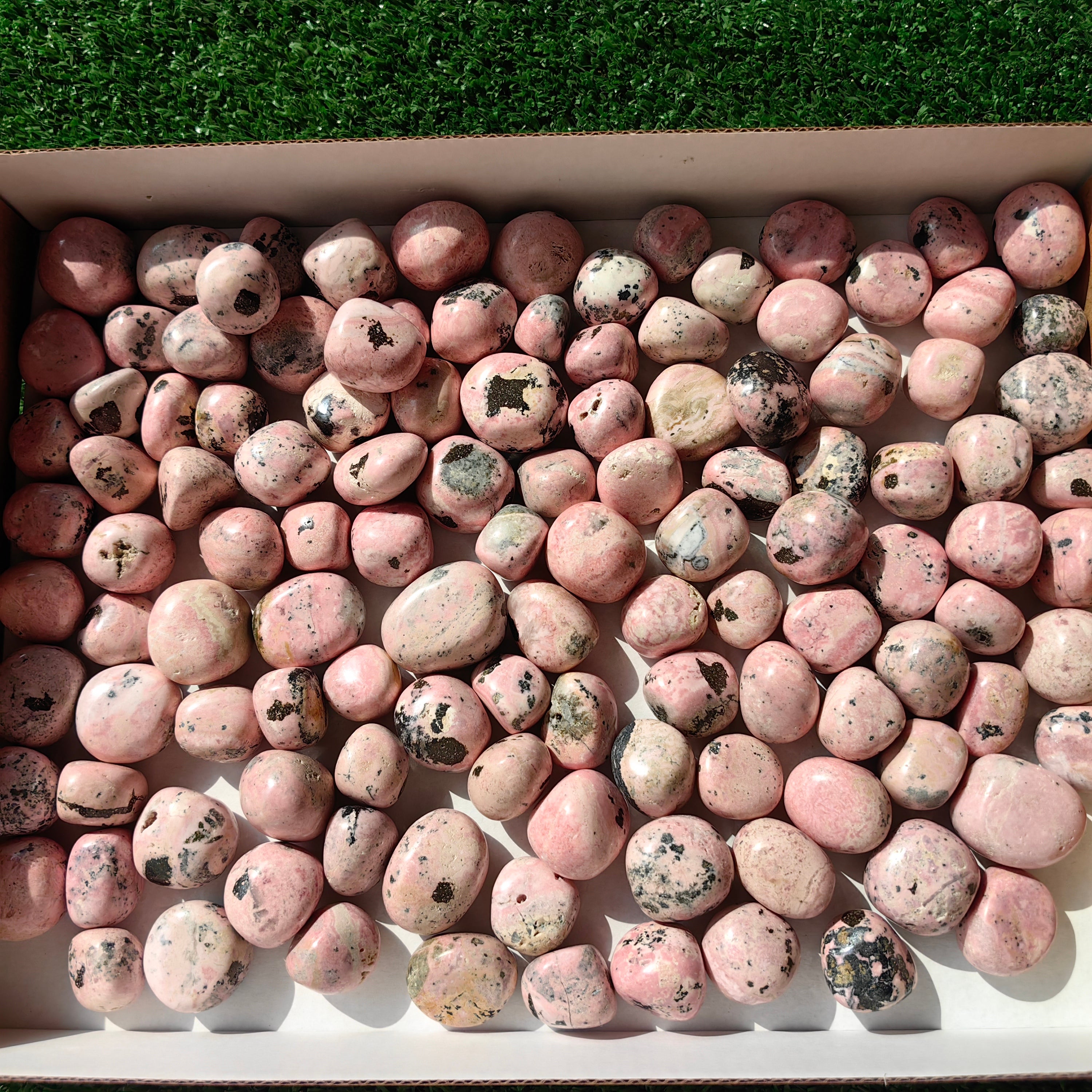 2 kg tumbled rhodonite