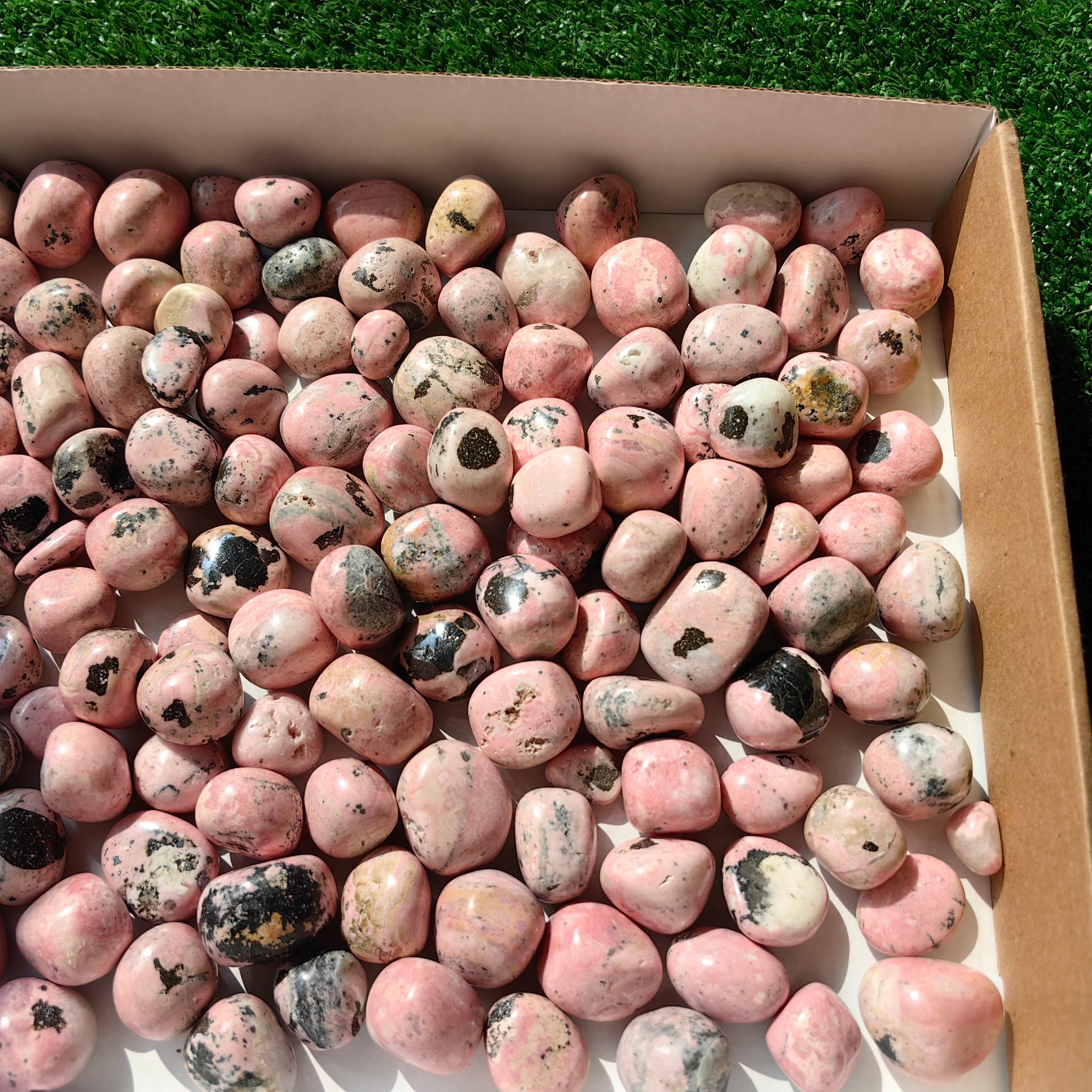 2 kg tumbled rhodonite