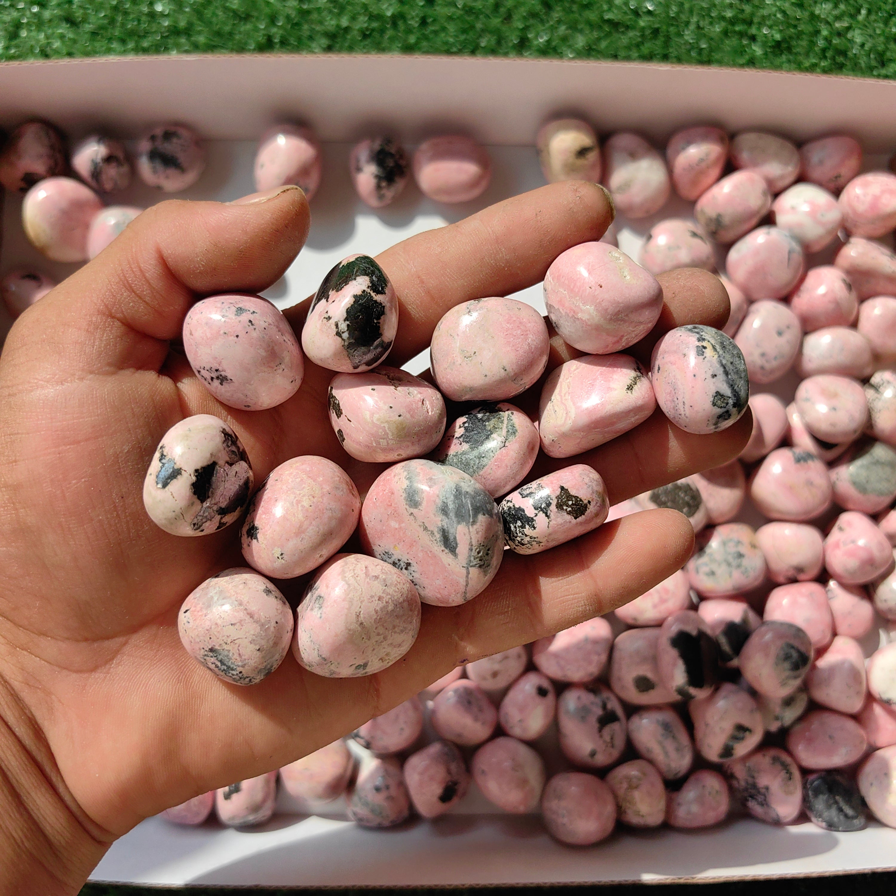 2 kg tumbled rhodonite