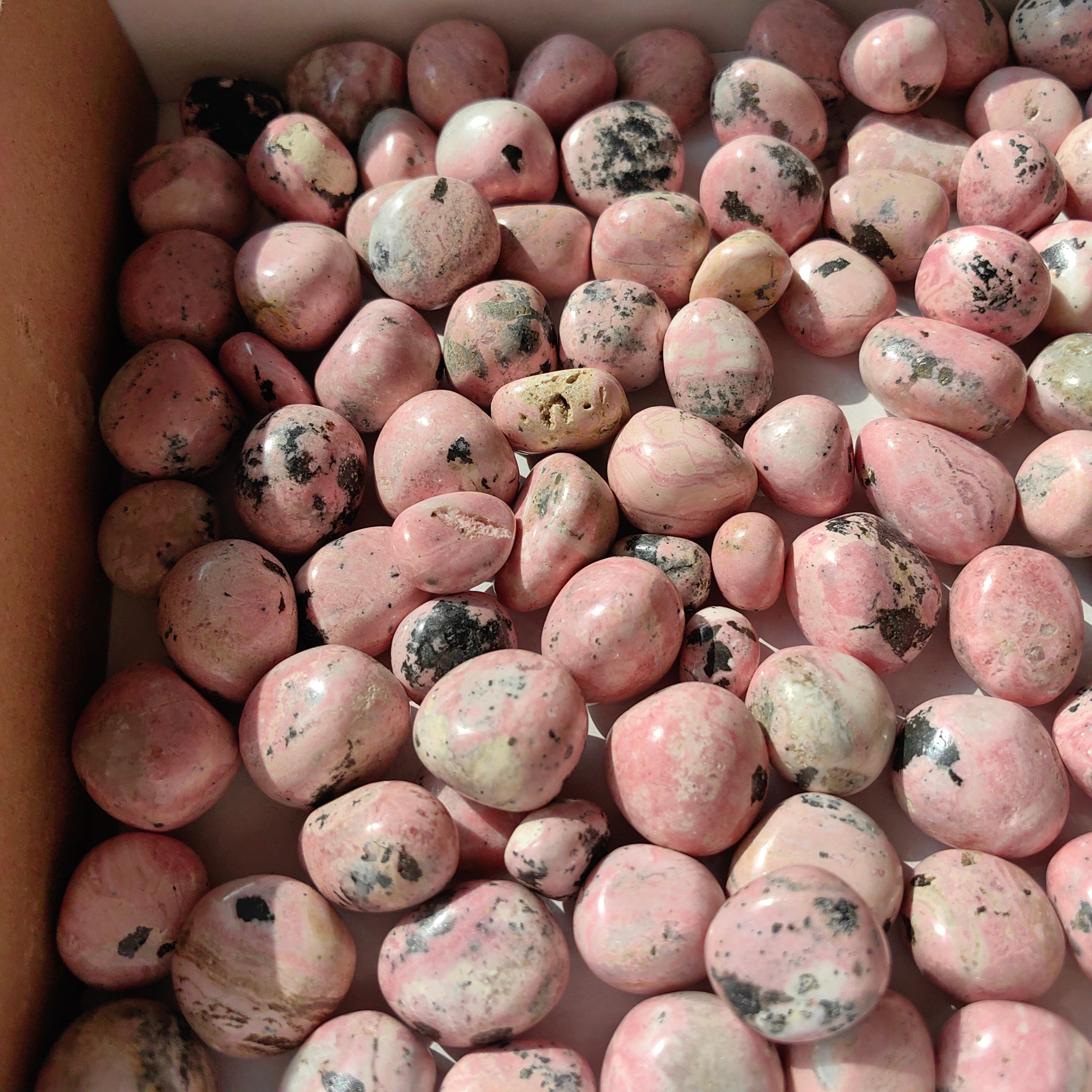 2 kg tumbled rhodonite