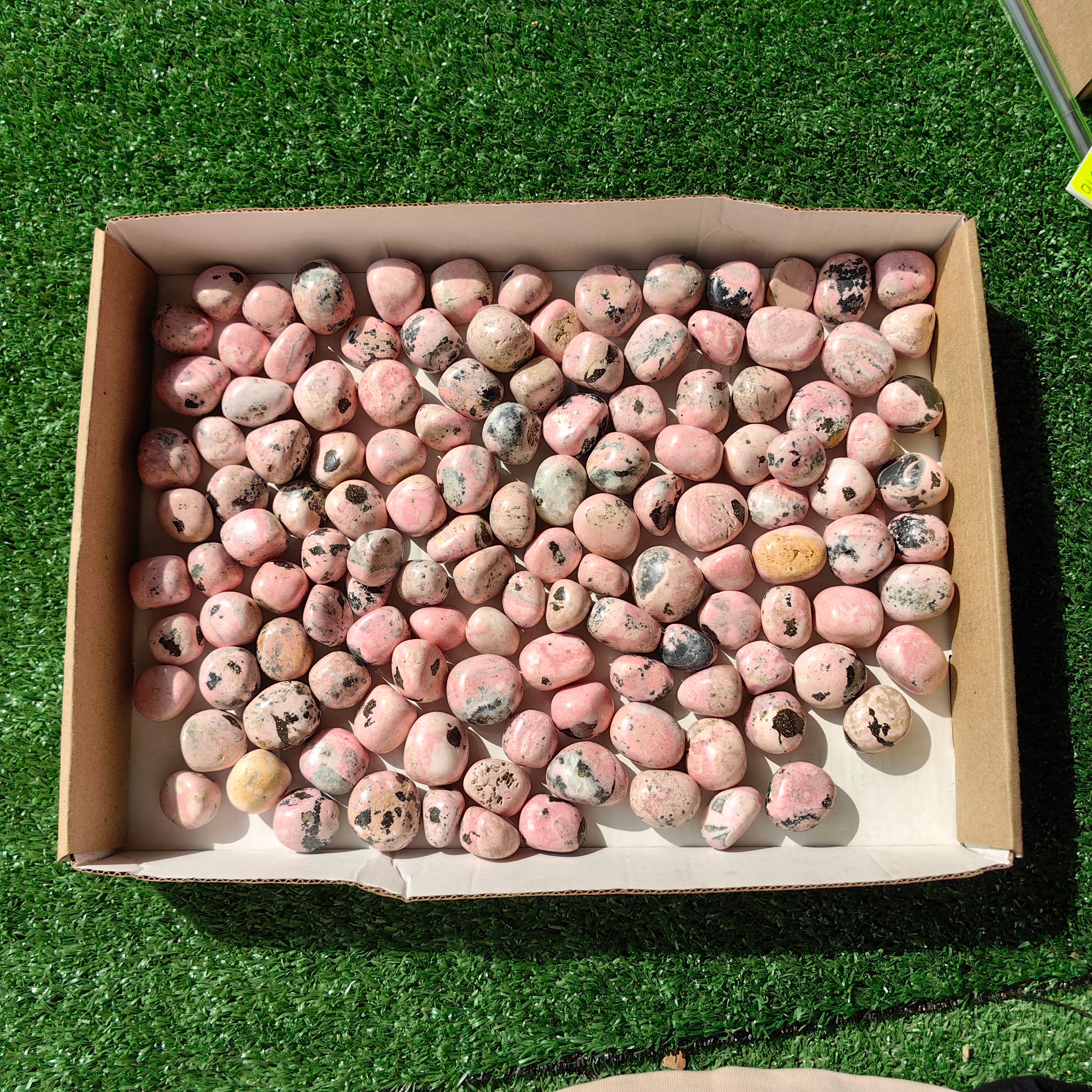 2 kg tumbled rhodonite