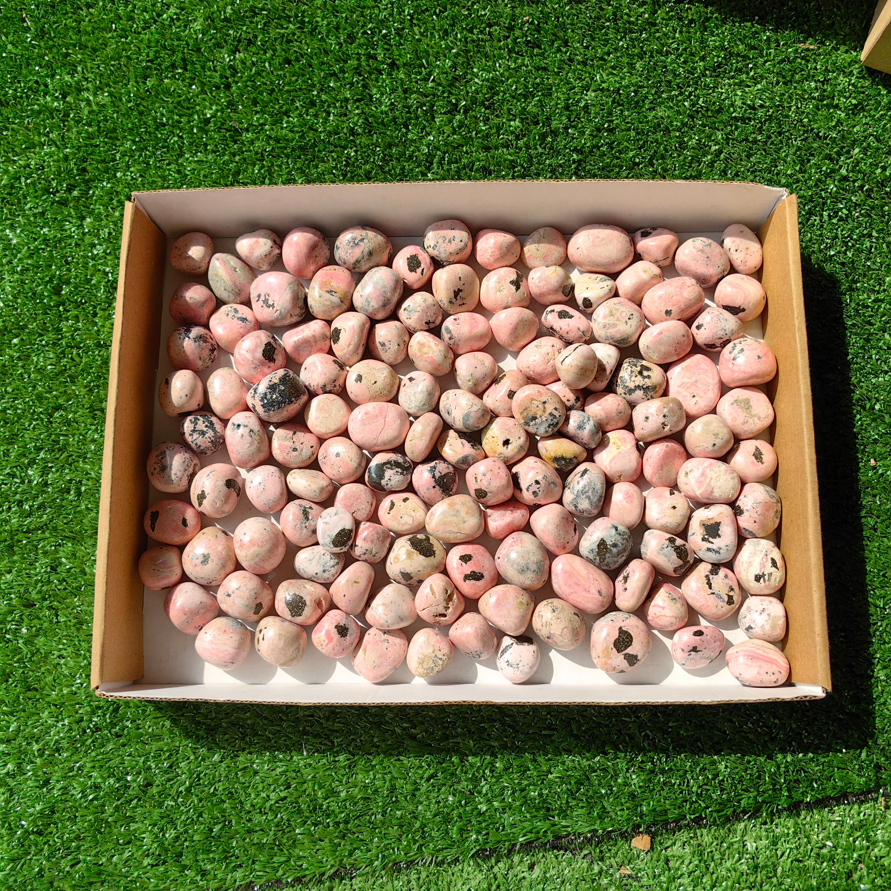 2 kg tumbled rhodonite