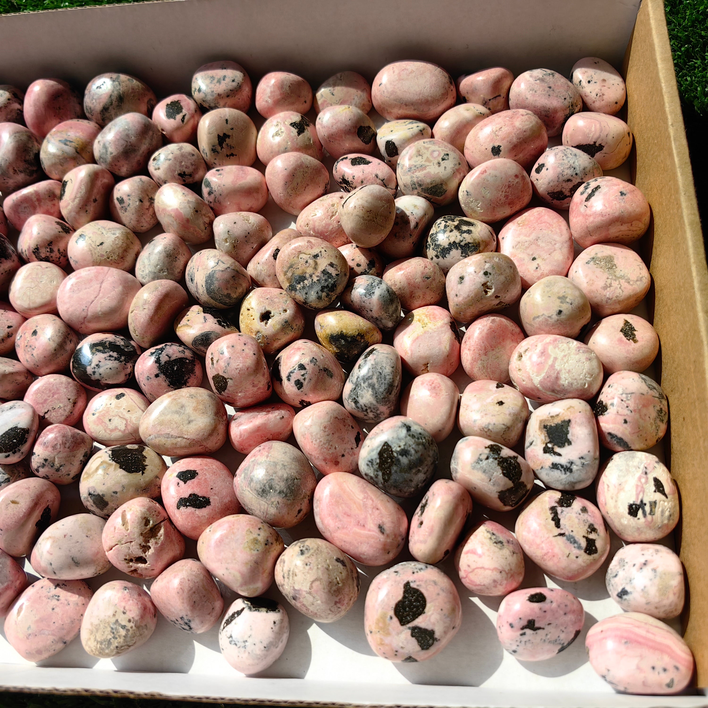 2 kg tumbled rhodonite