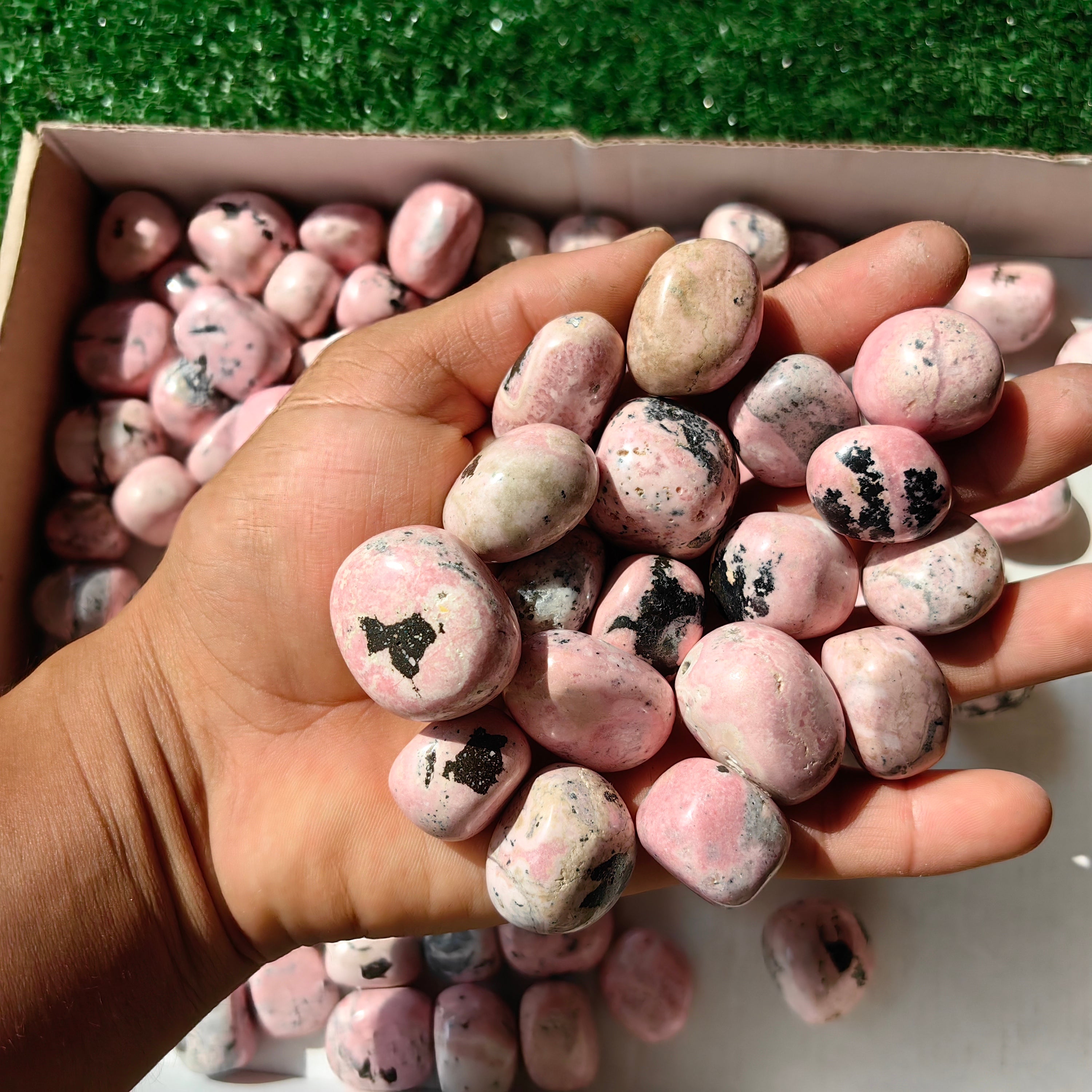 2 kg tumbled rhodonite