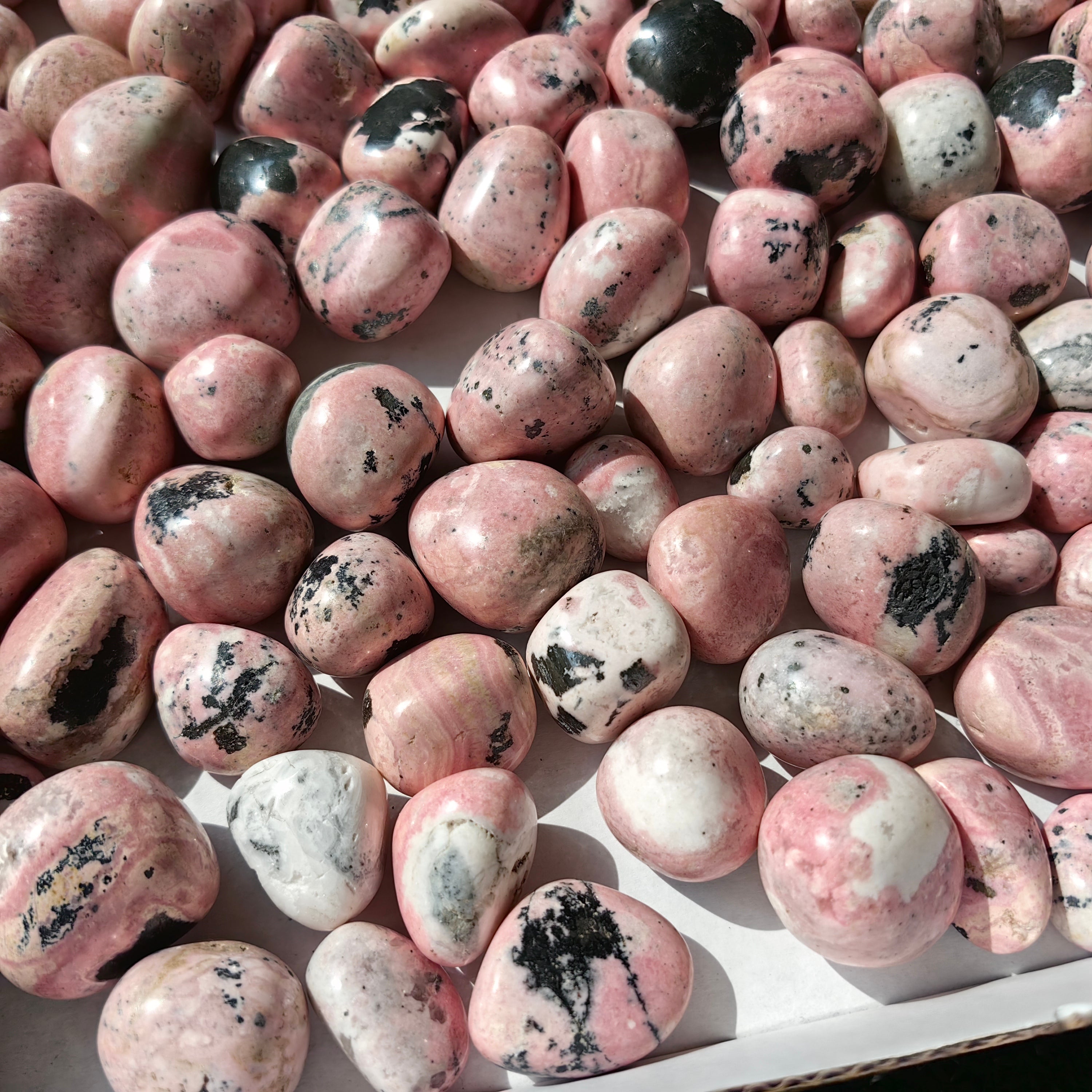 2 kg tumbled rhodonite