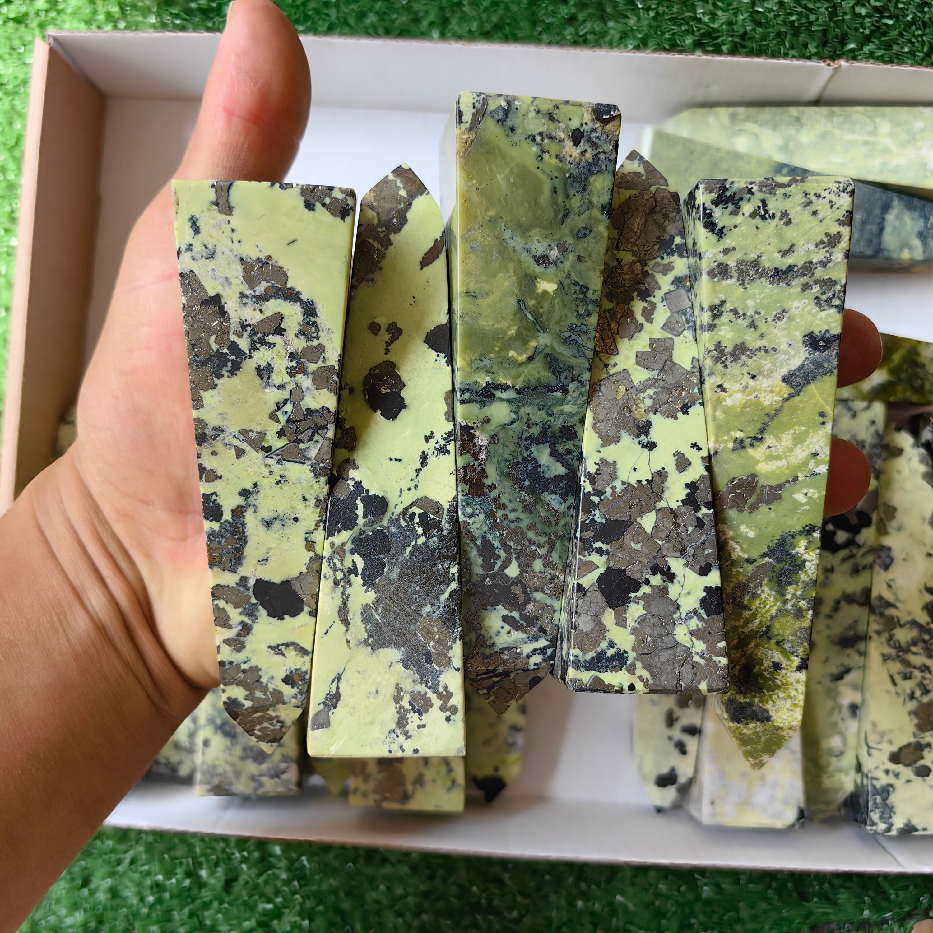 19 pc green serpentine towers