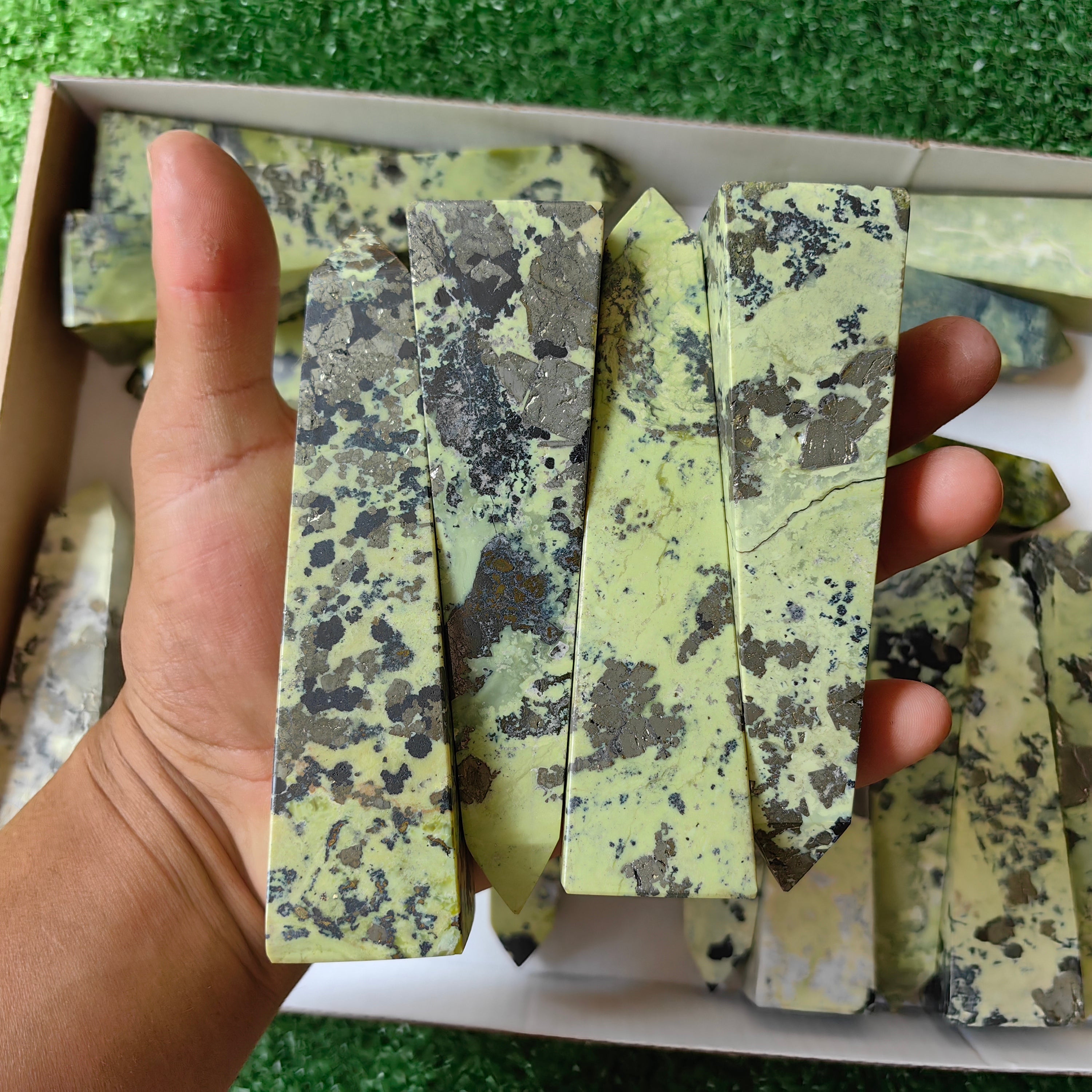 19 pc green serpentine towers