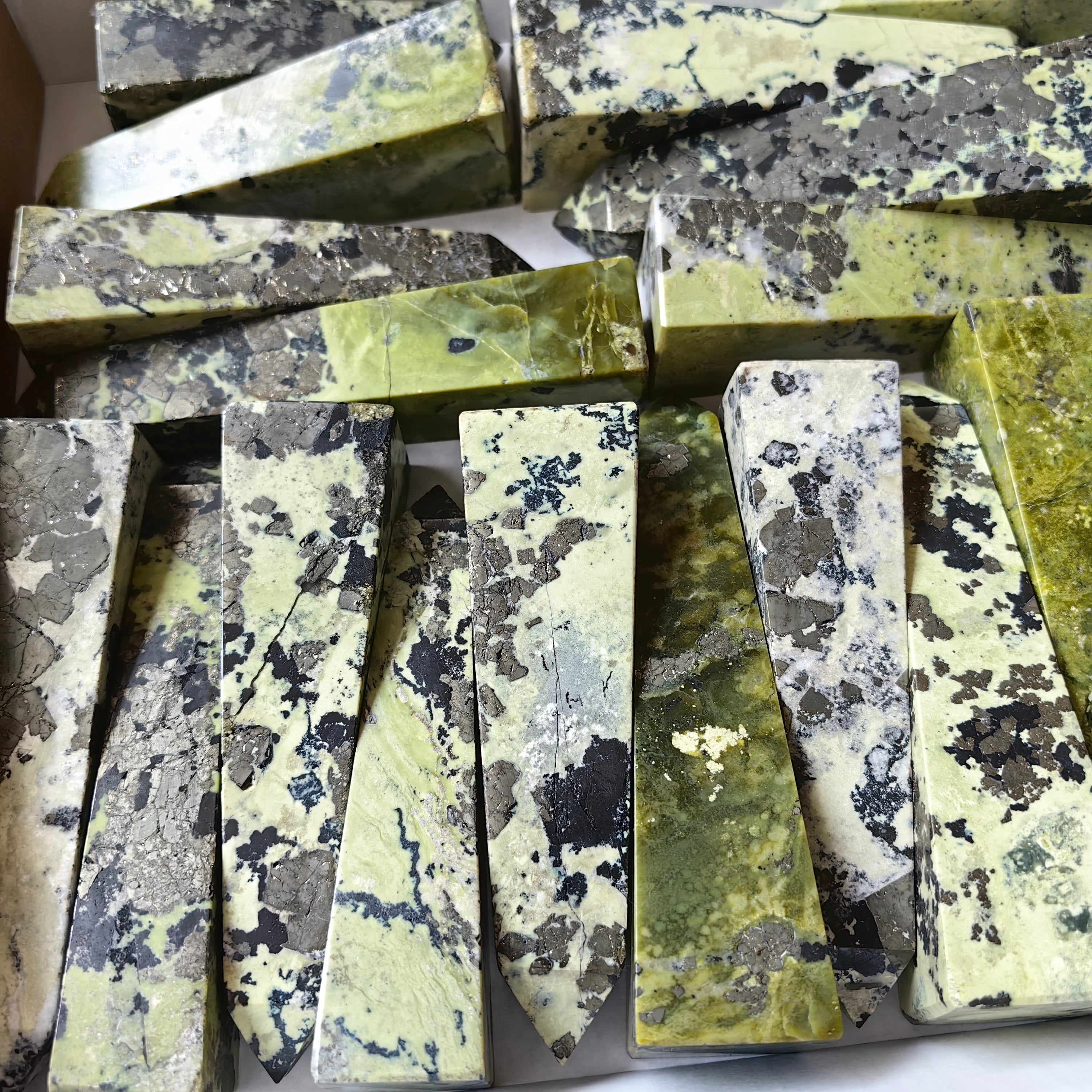 23 pc green serpentine towers