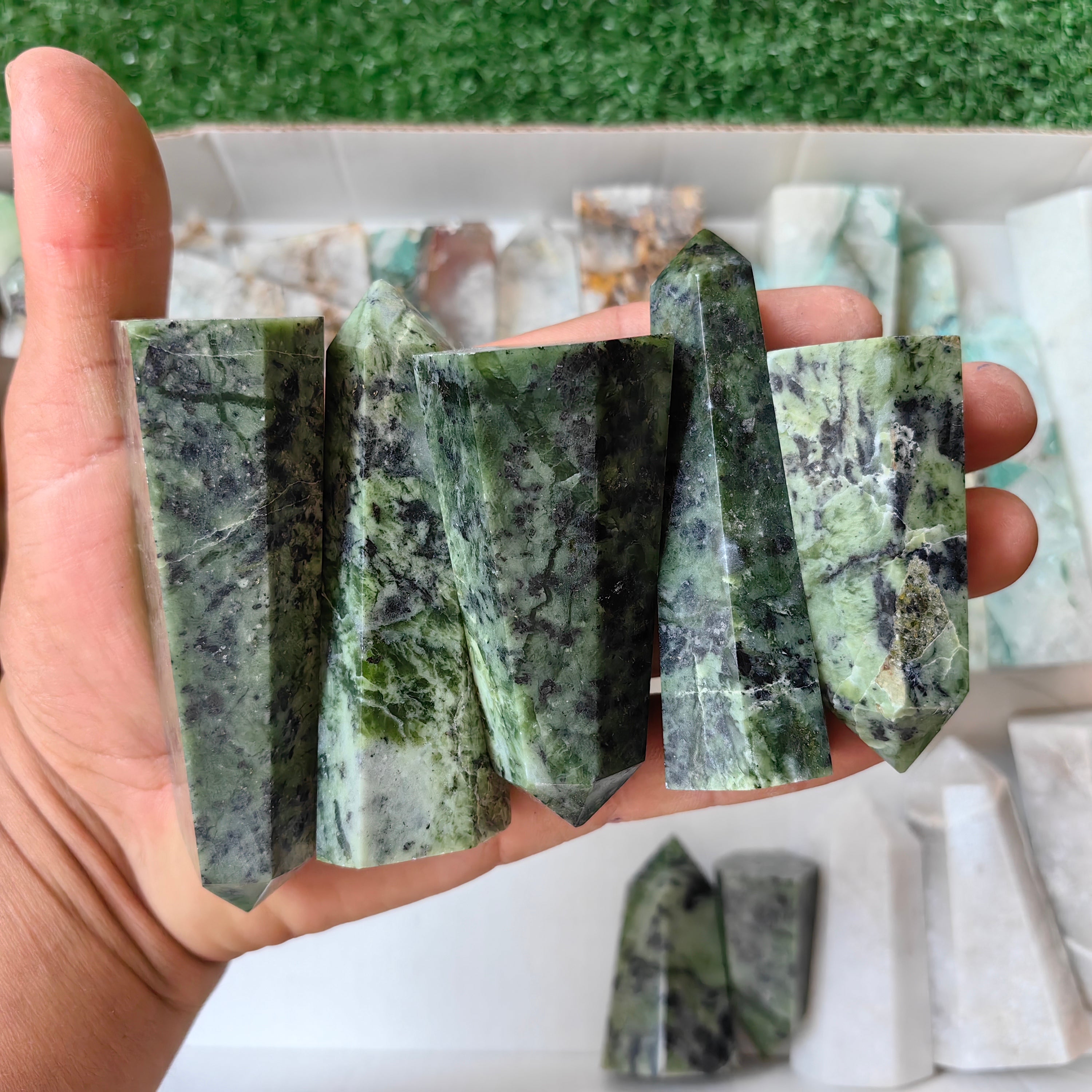 23 pc chrysocolla on quartz & nefrite