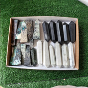 21 pc white onix, black onix & chrysocolla quartz towers