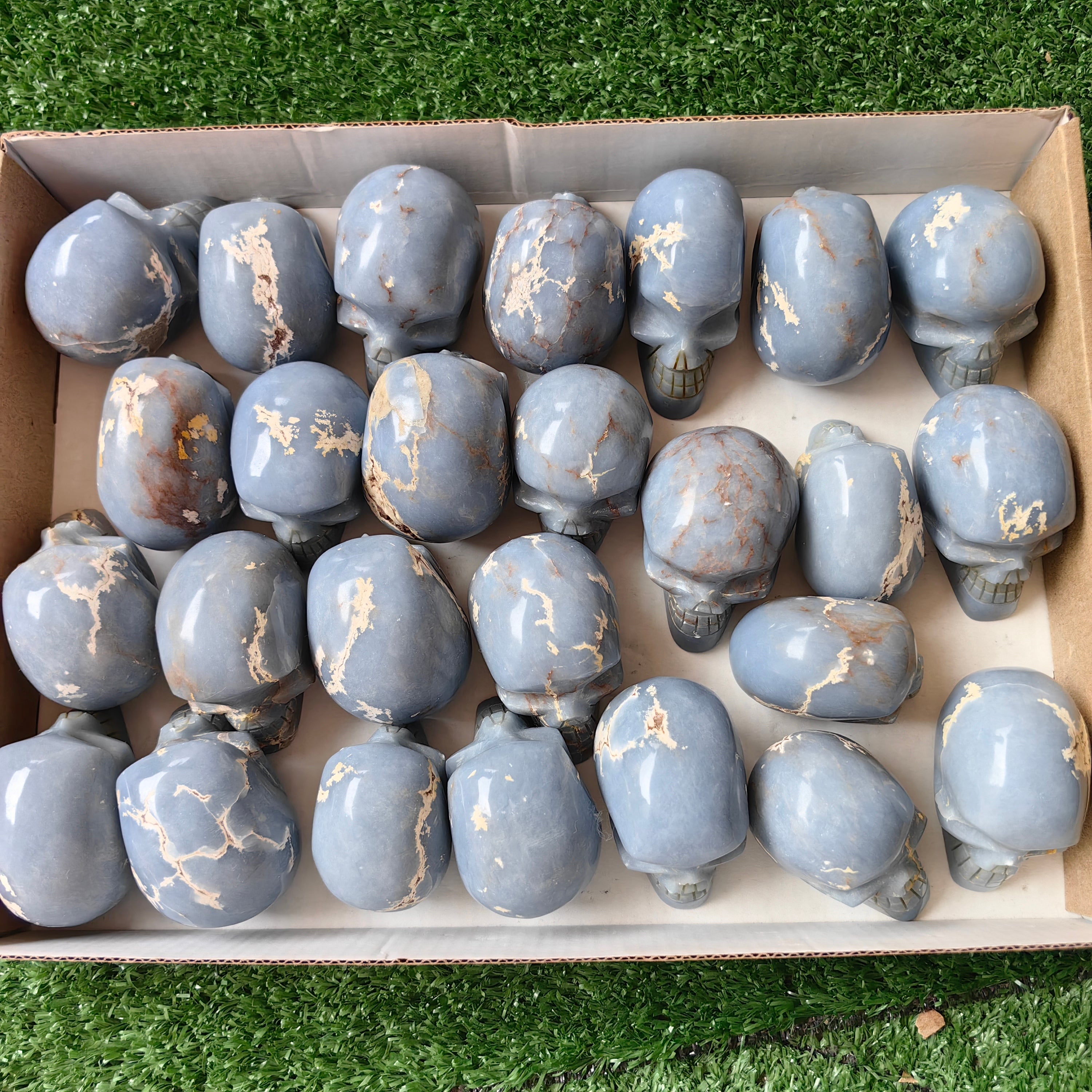 26 pc blue angelite skulls