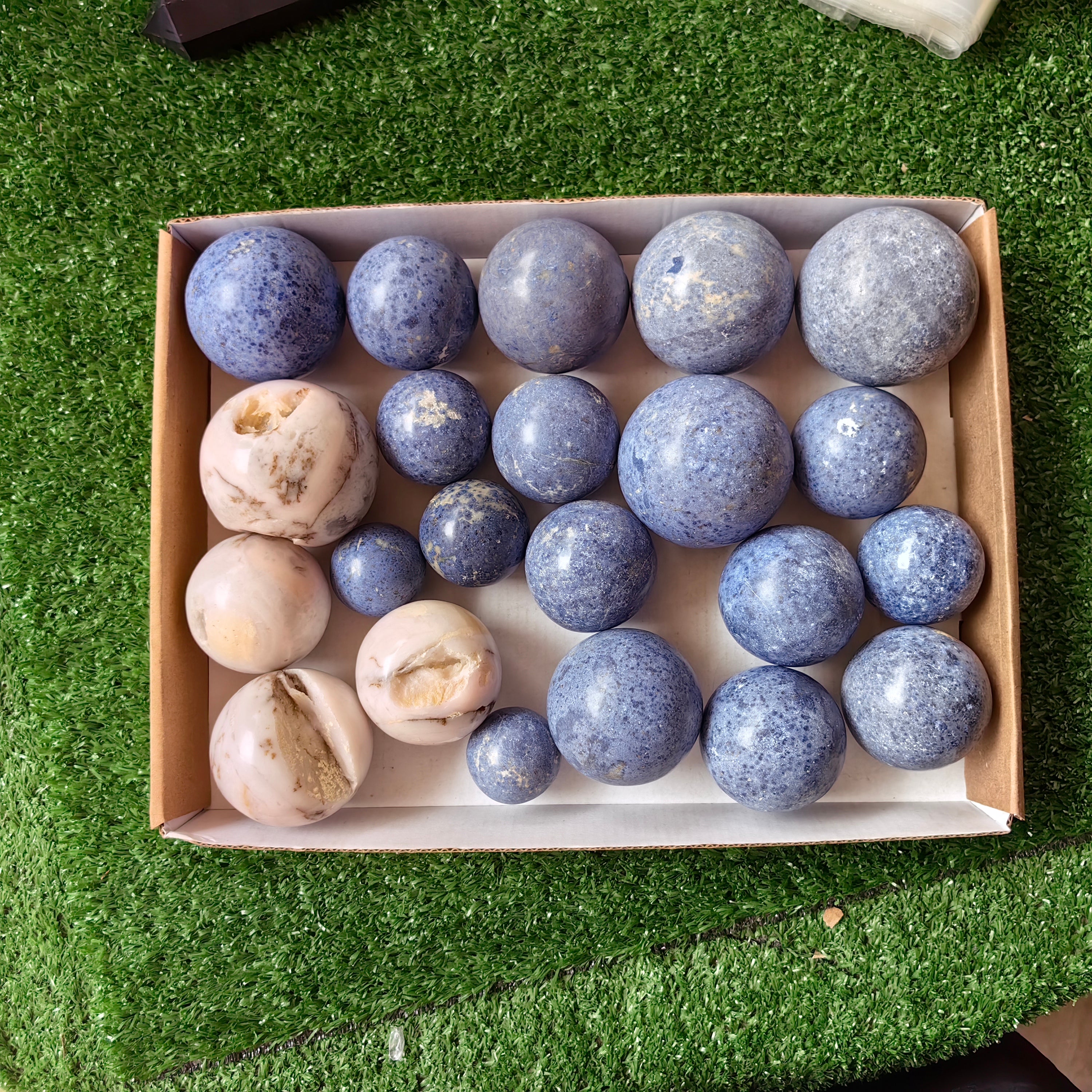 22 pc dumortorite & pink opal spheres