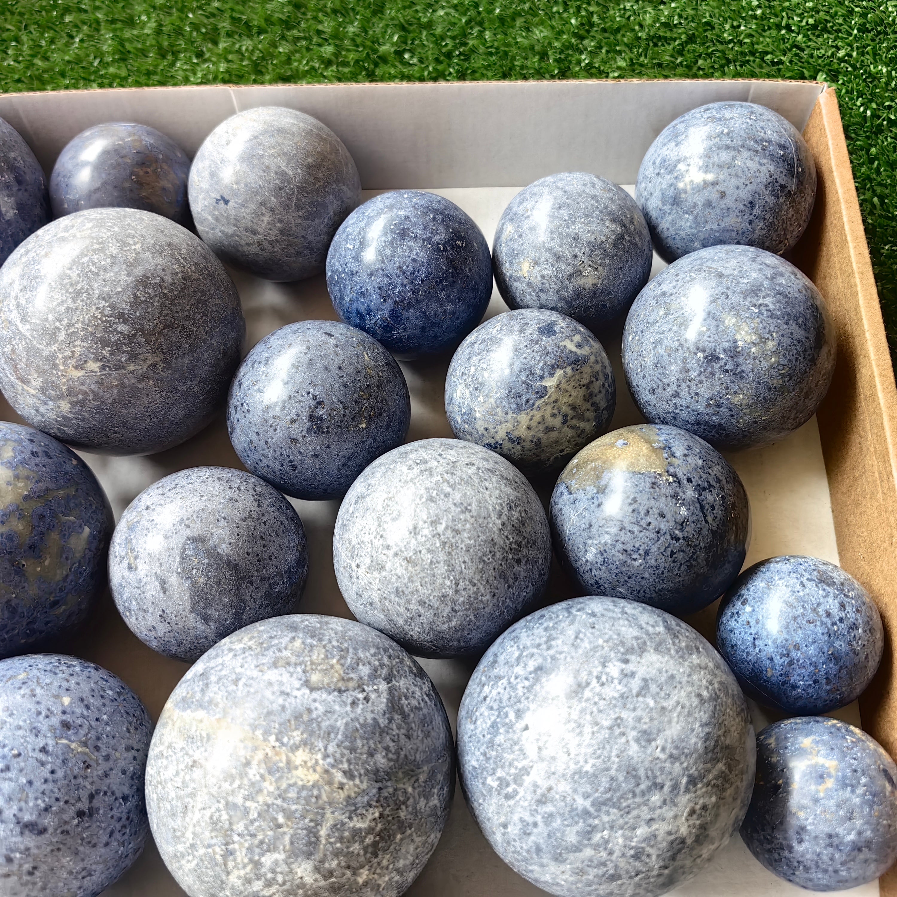 21 pc blue dumortorite spheres