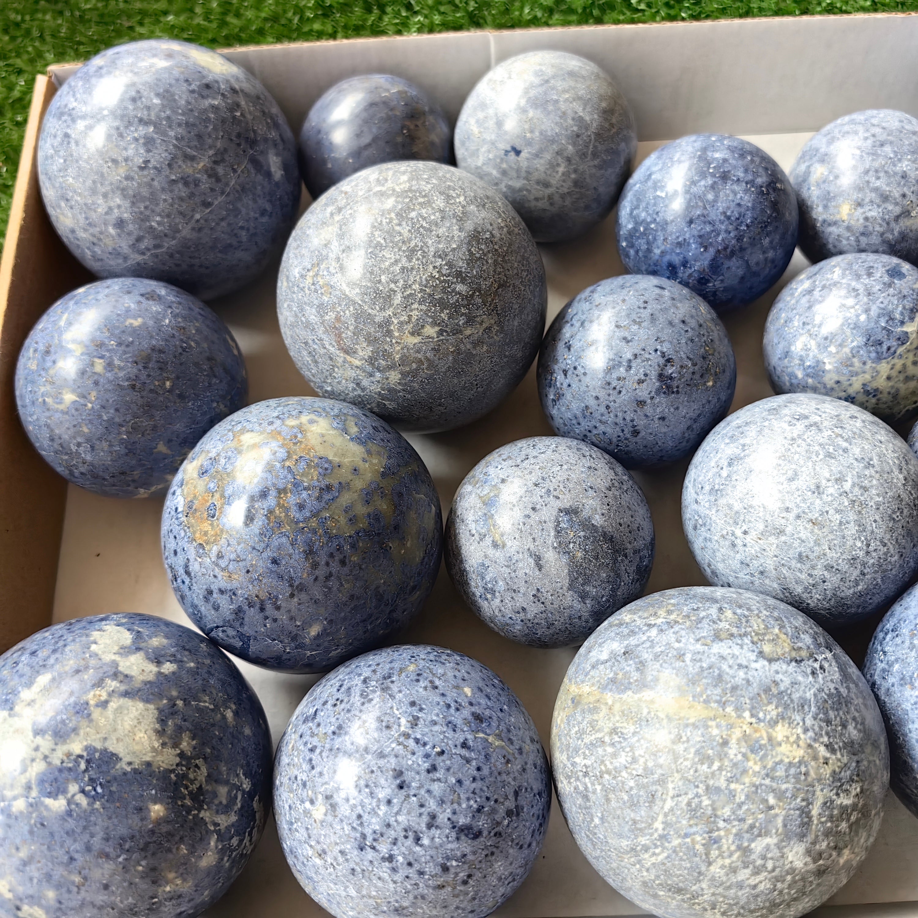 21 pc blue dumortorite spheres