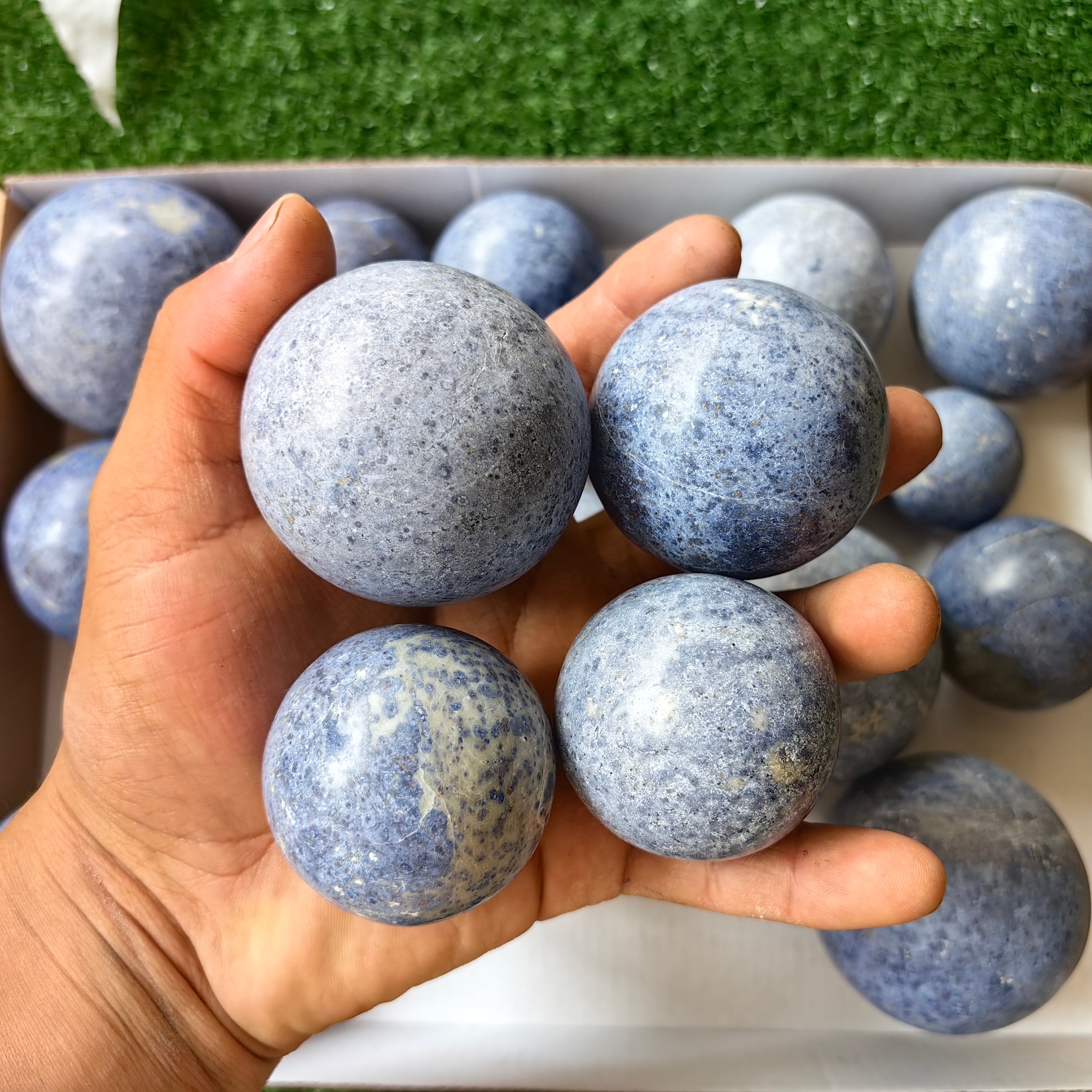 21 pc blue dumortorite spheres