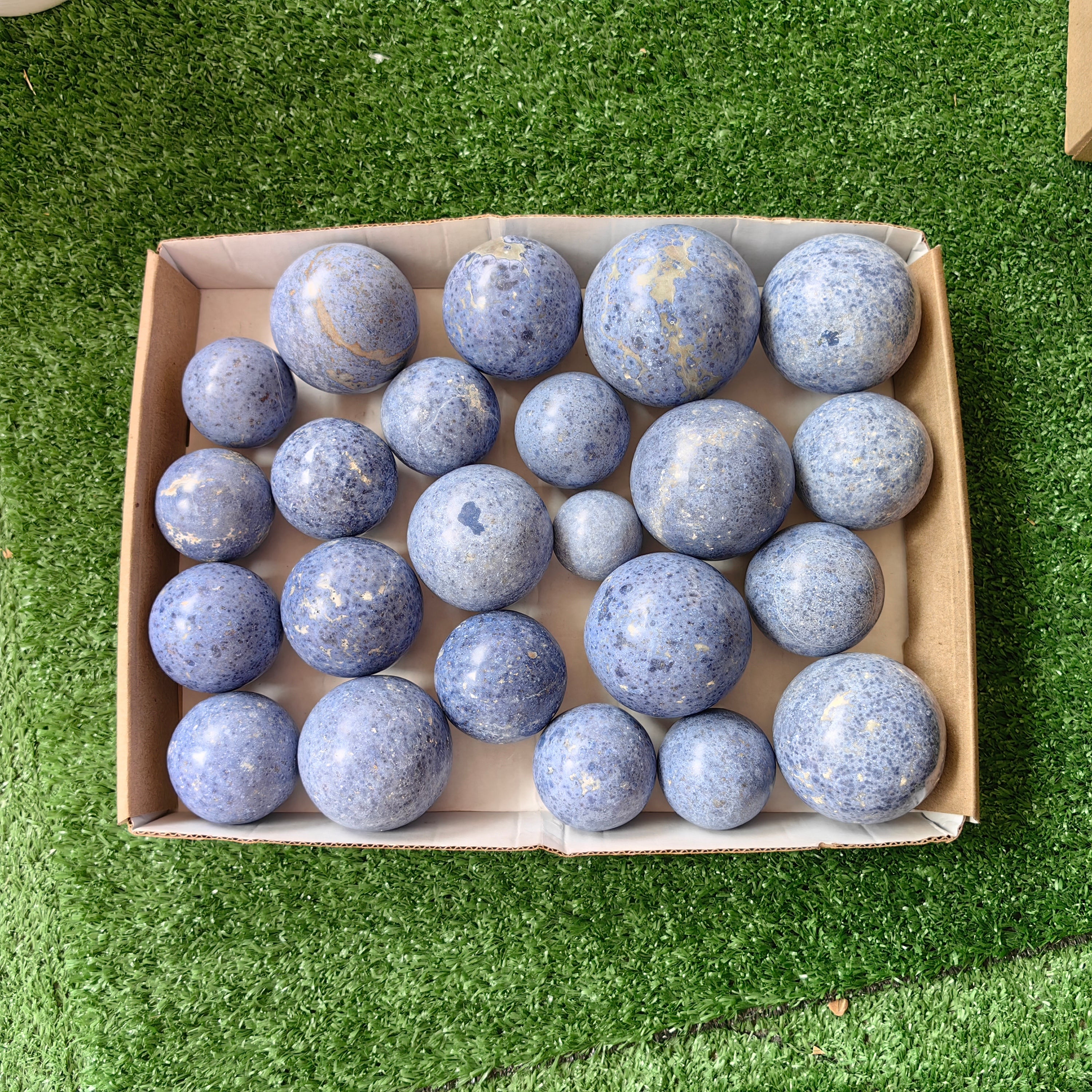 23 pc blue dumortorite spheres
