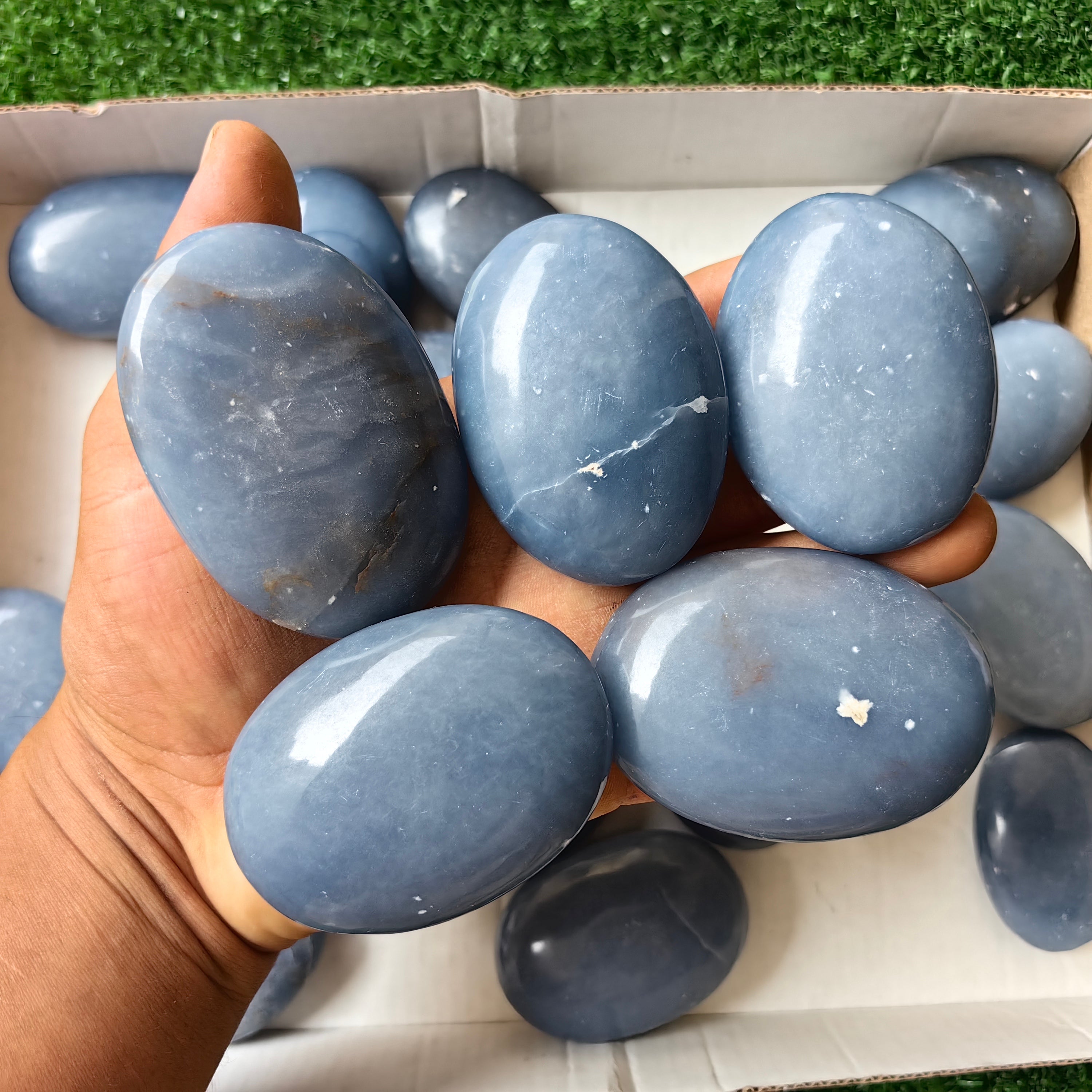 26 pc blue angelite palms