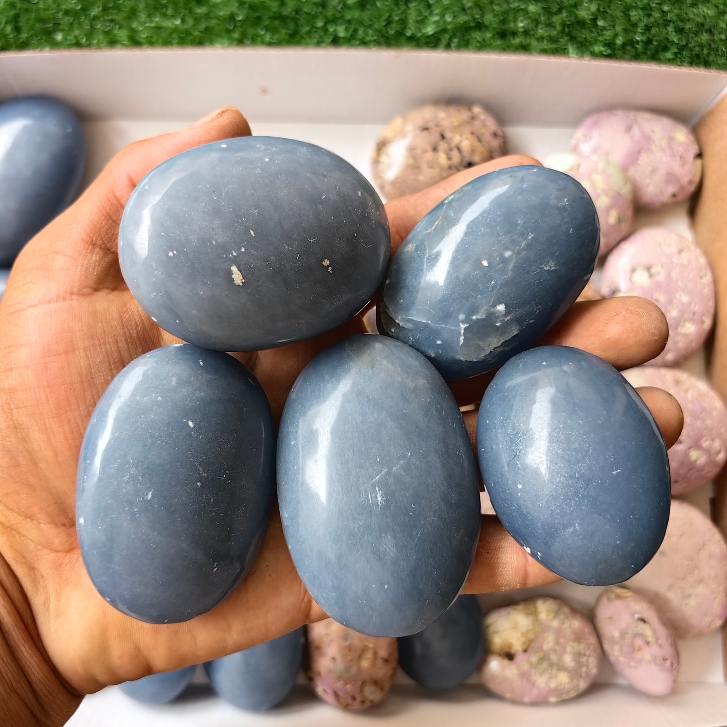 32 pc blue angelite & phosphosiderite palms
