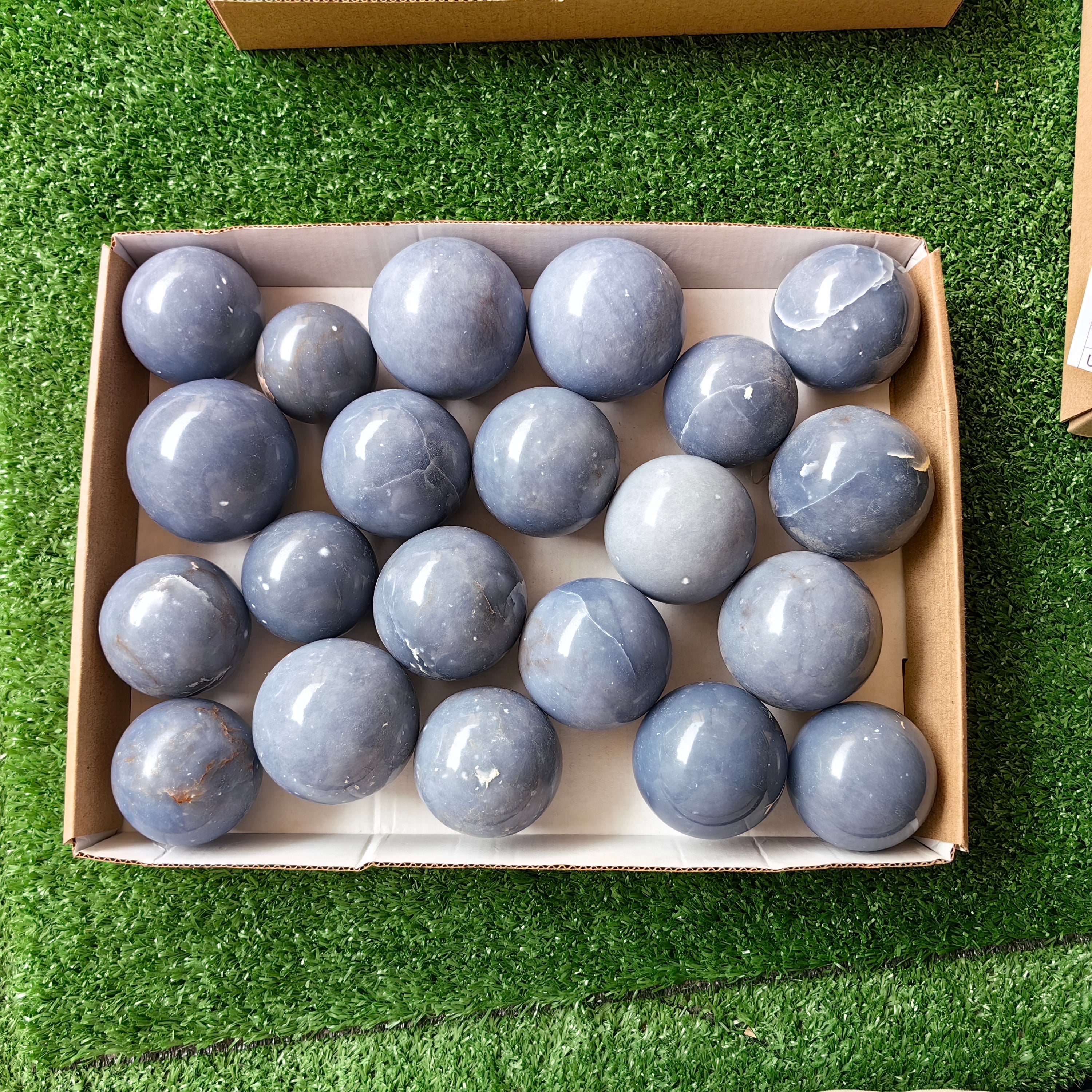 21 pc blue angelite spheres