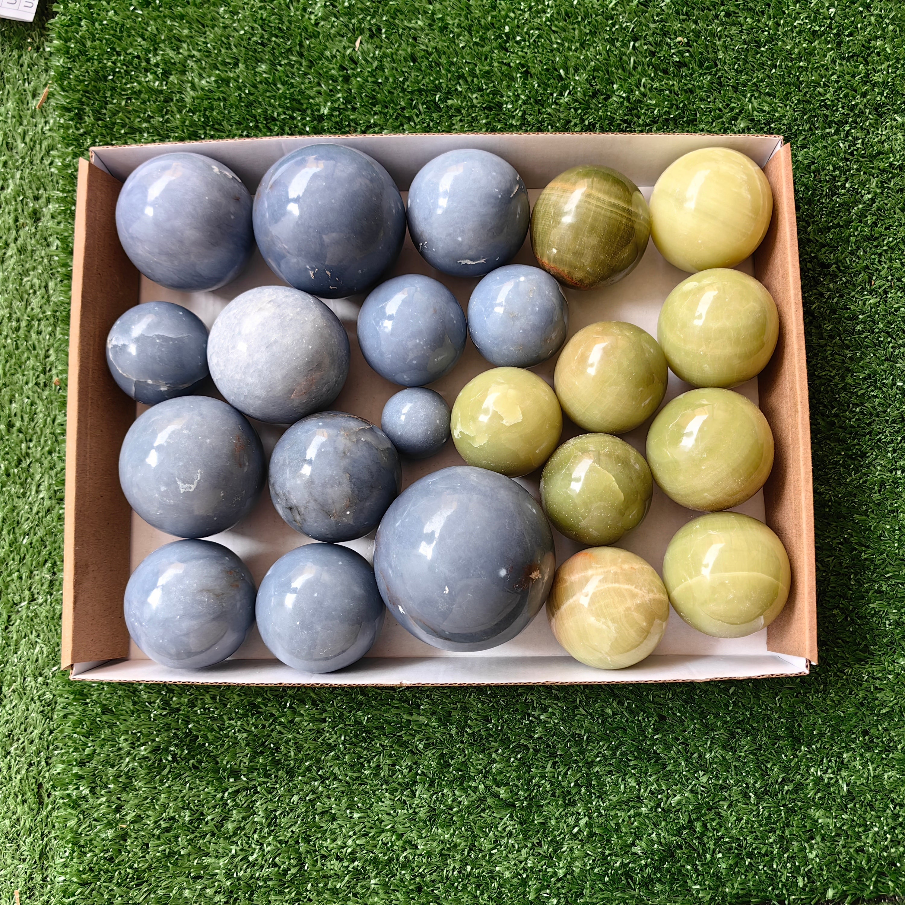 22 pc green onix & angelite spheres