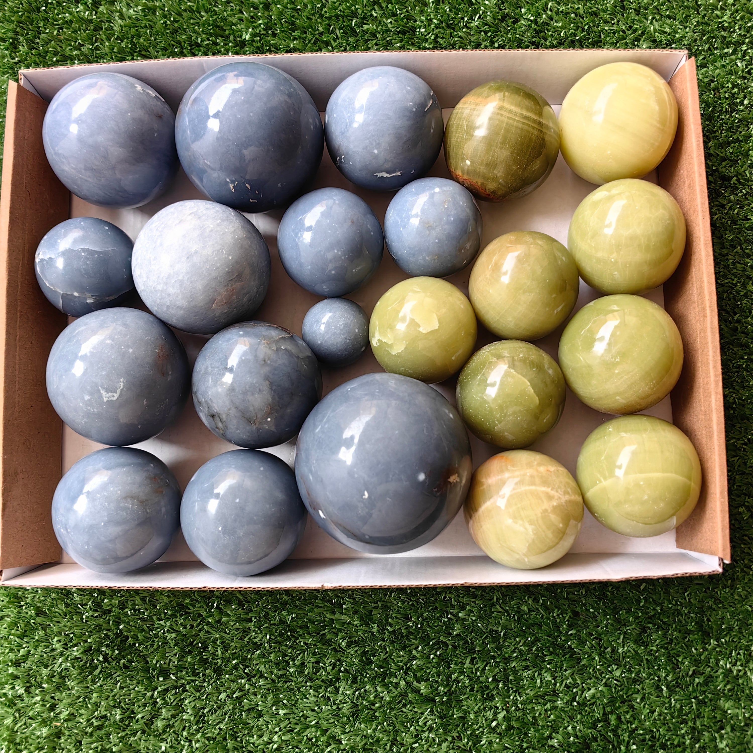 22 pc green onix & angelite spheres