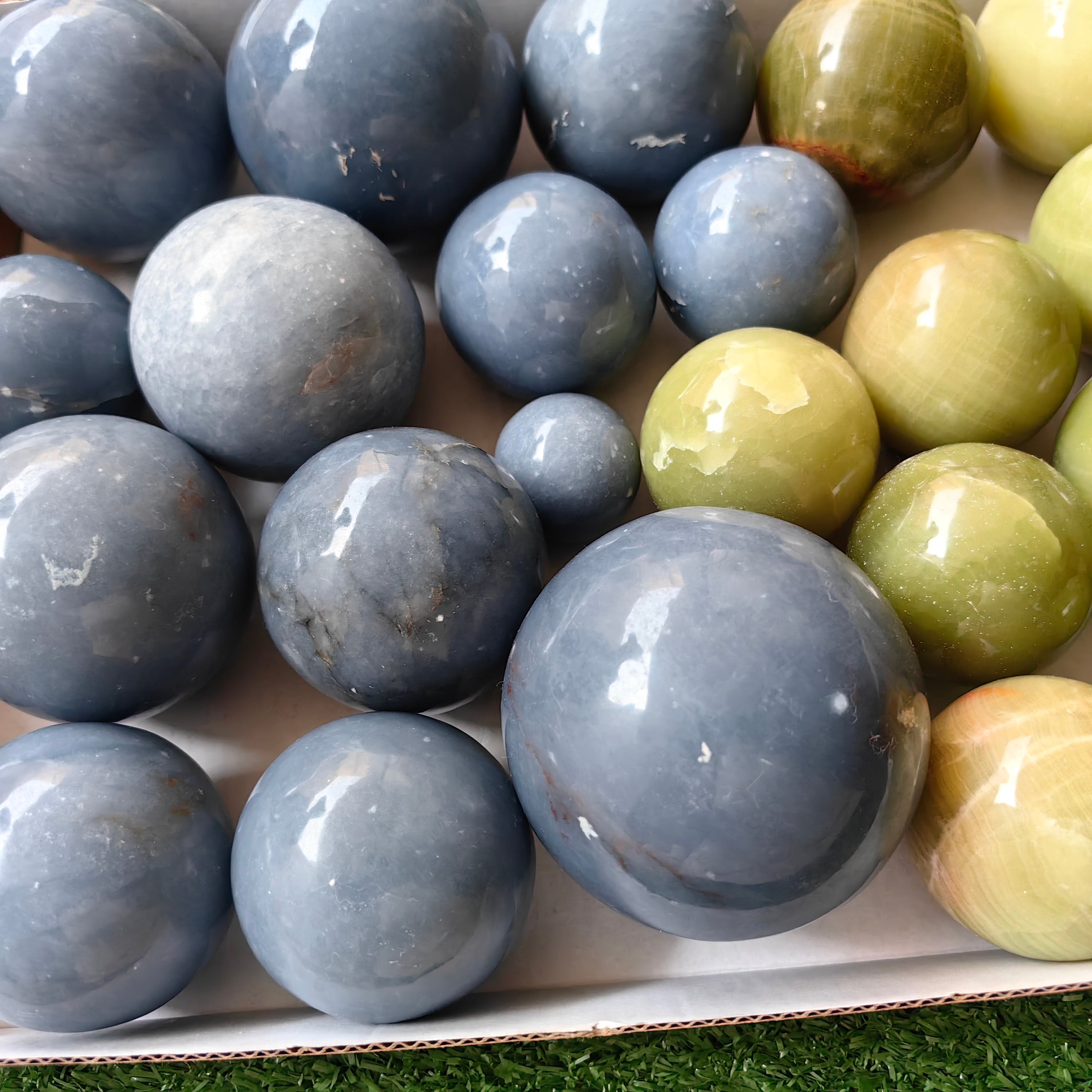 22 pc green onix & angelite spheres