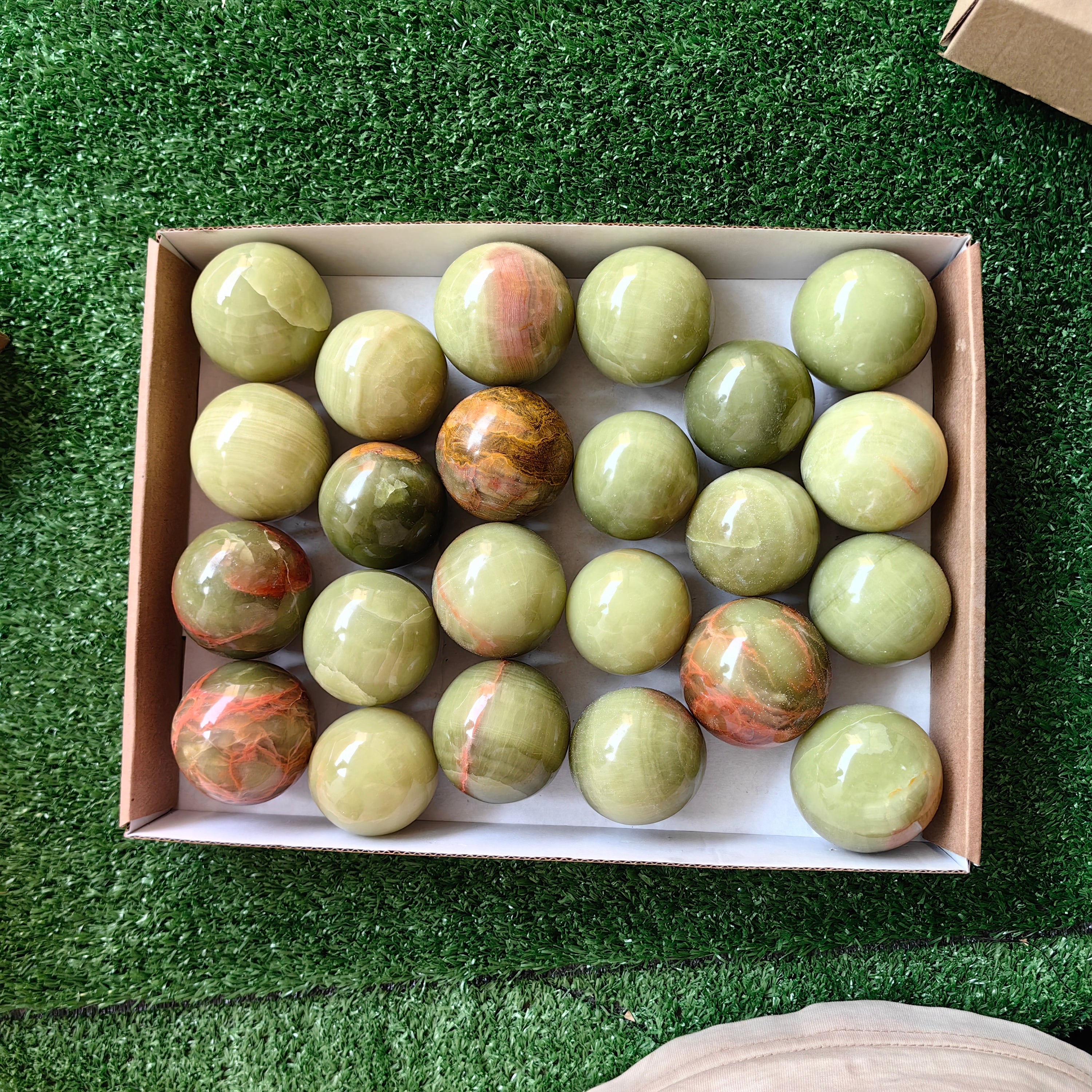 24 pc green onix spheres