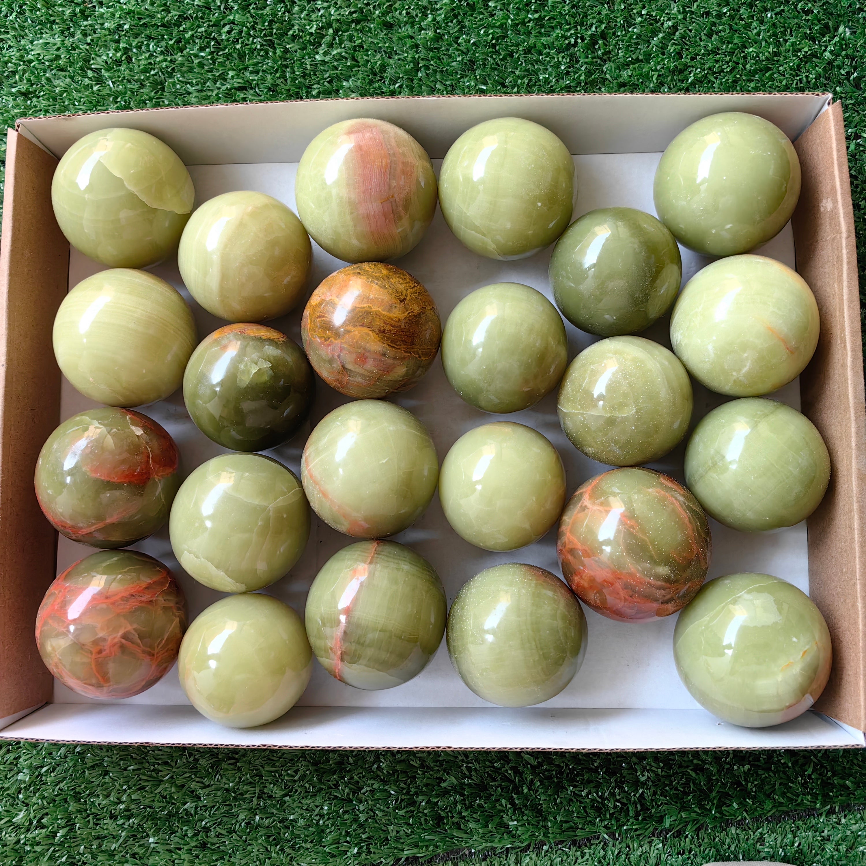 24 pc green onix spheres