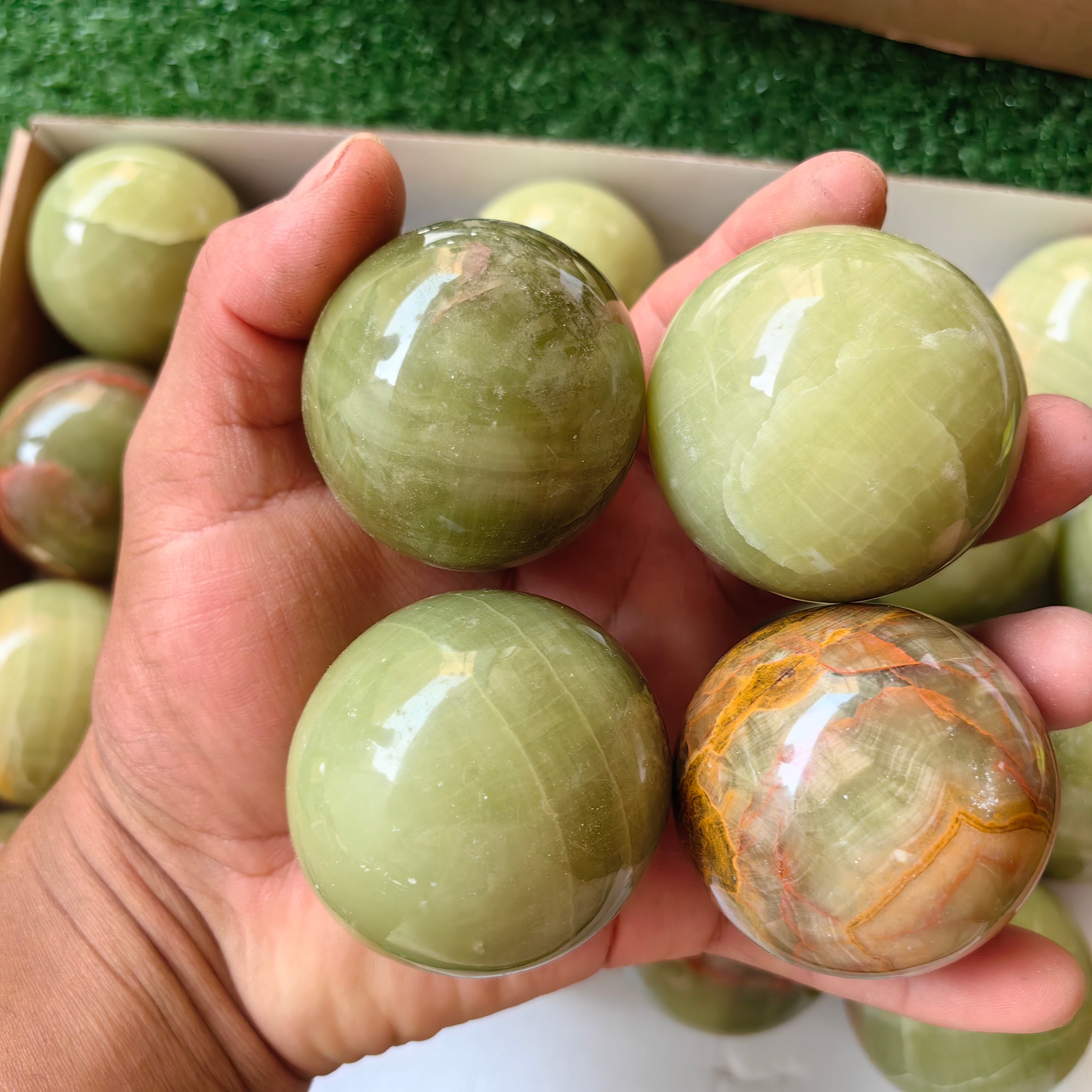 24 pc green onix spheres