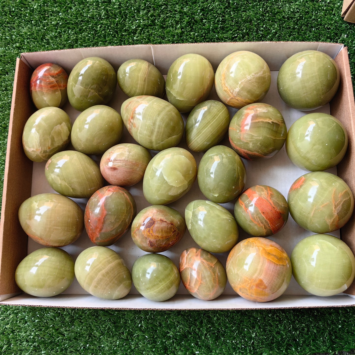 28 pc green onix eggs & spheres