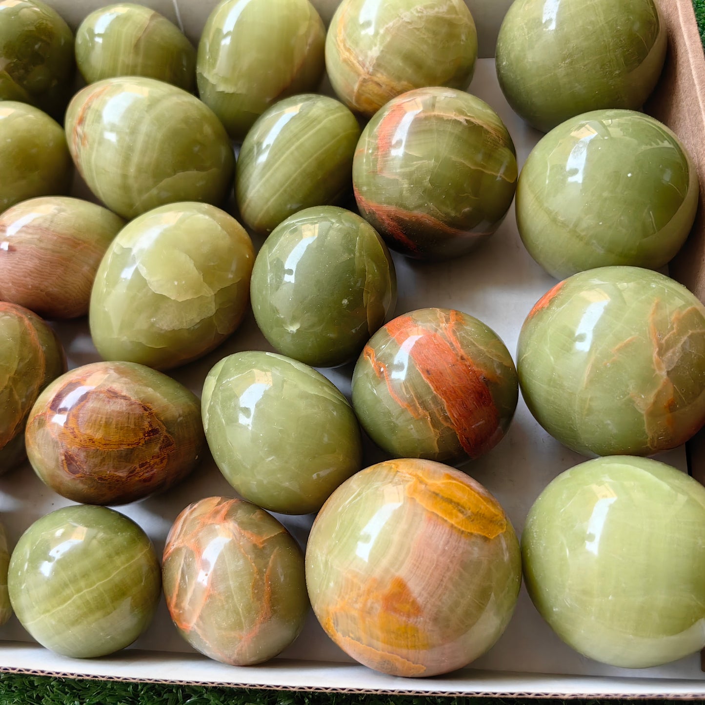 28 pc green onix eggs & spheres