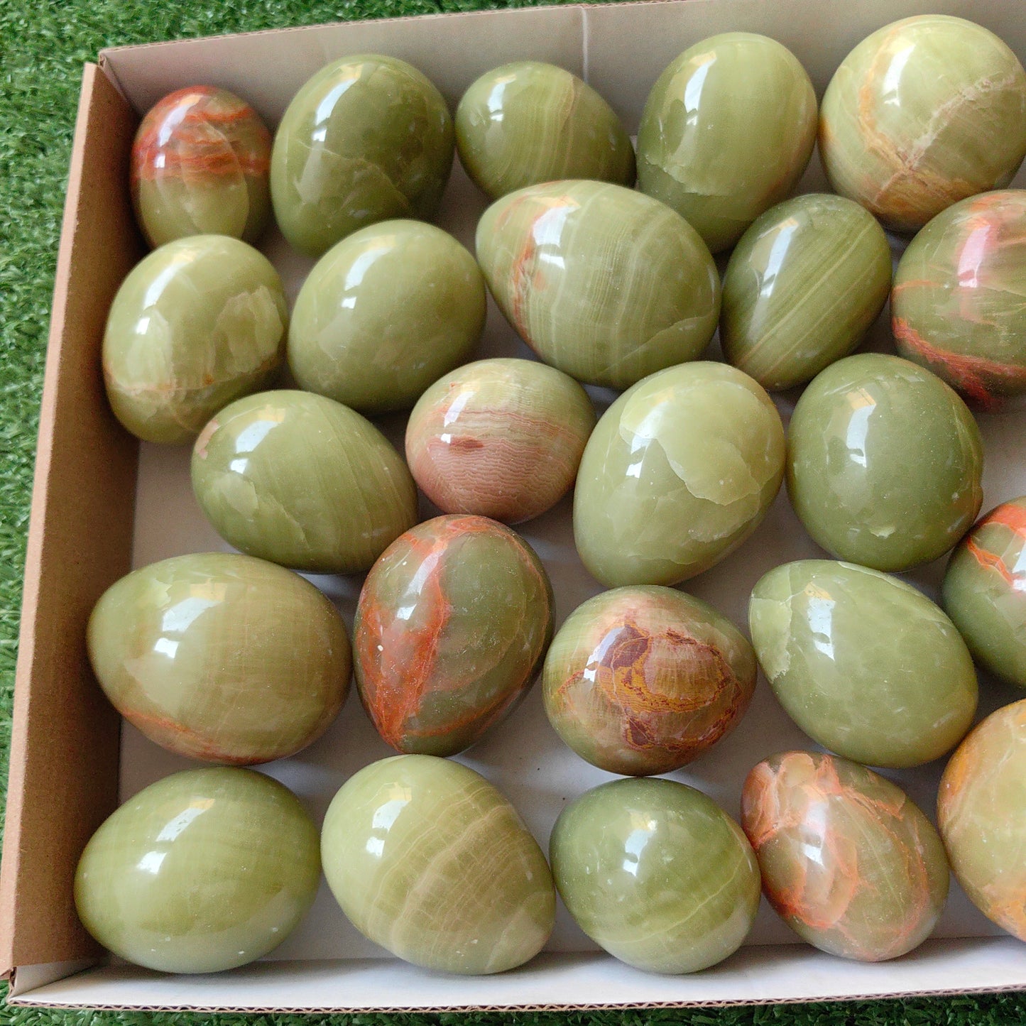 28 pc green onix eggs & spheres