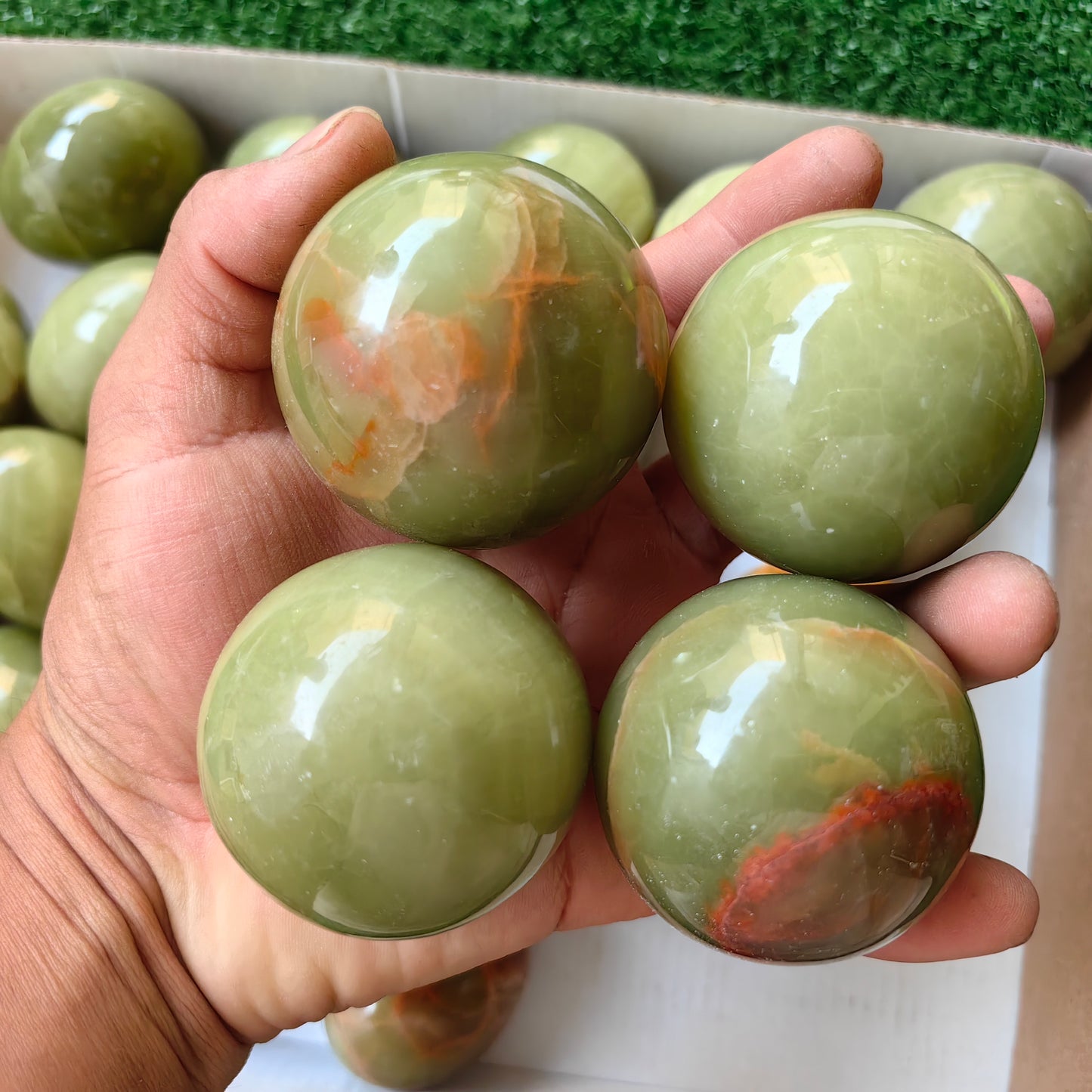 28 pc green onix eggs & spheres