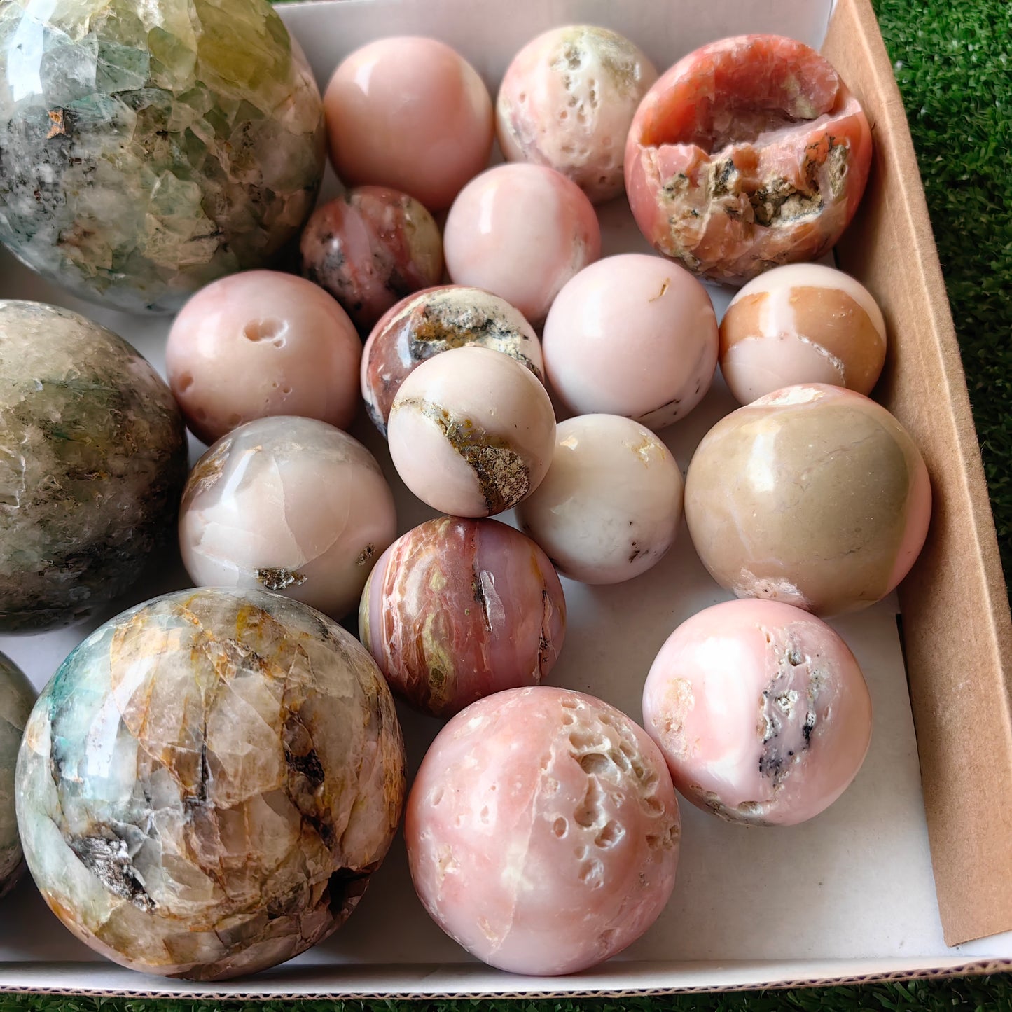 23 pc chrysocolla quartz & pink opal spheres