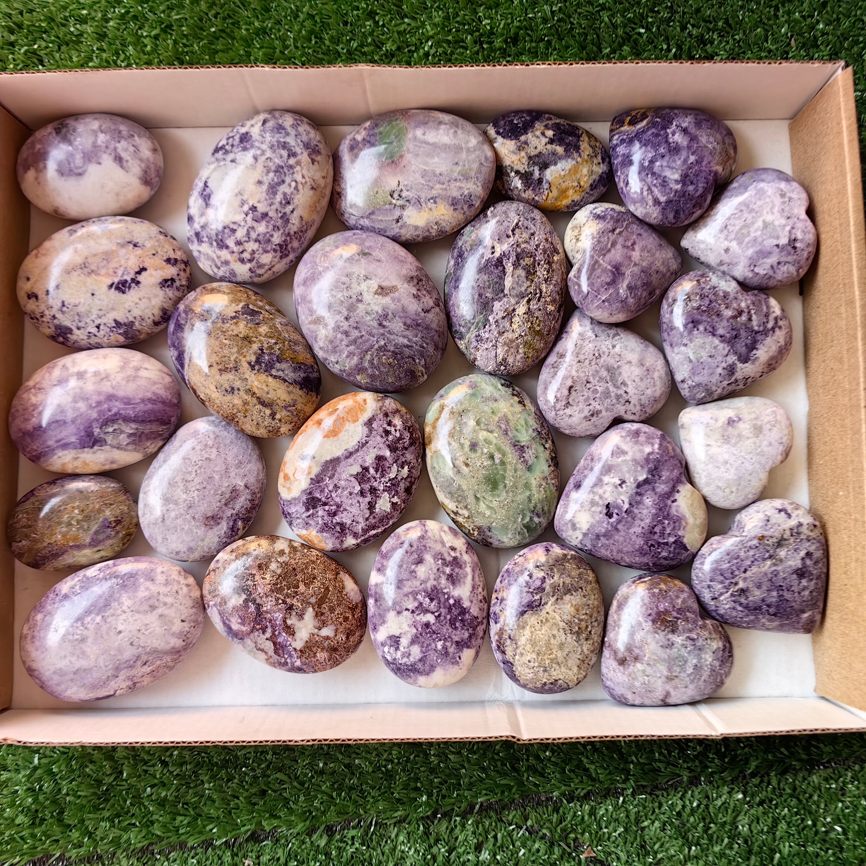 26 pc bolivianite palms & hearts