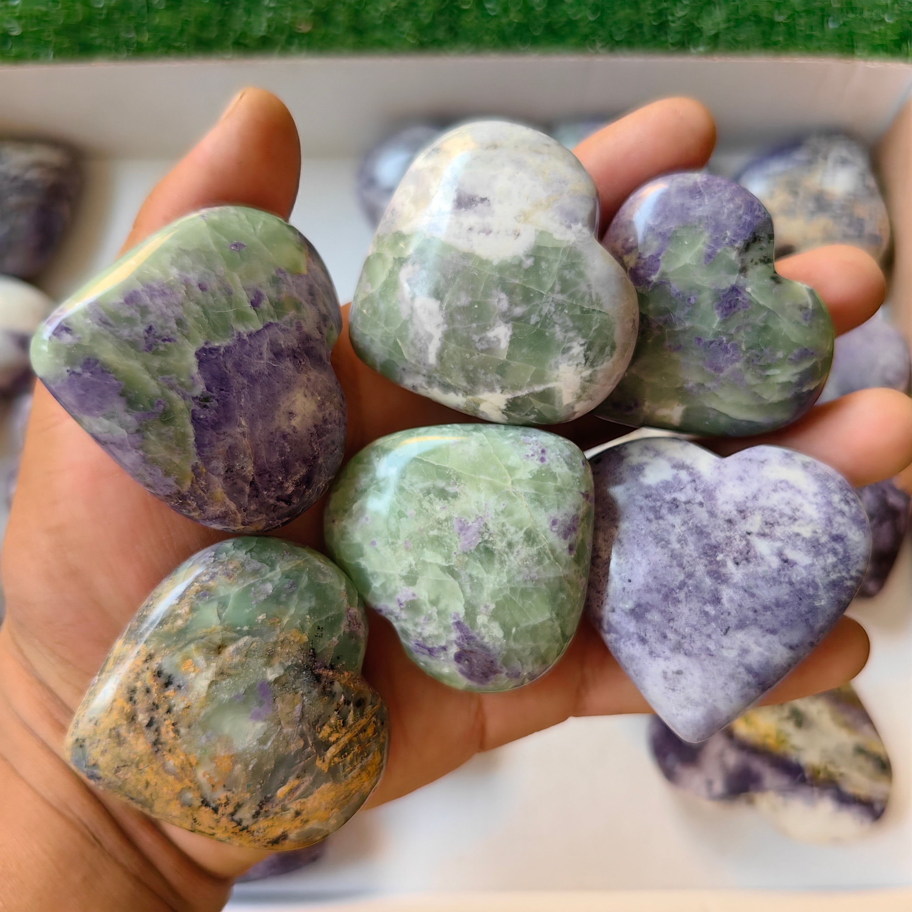 26 pc bolivianite hearts