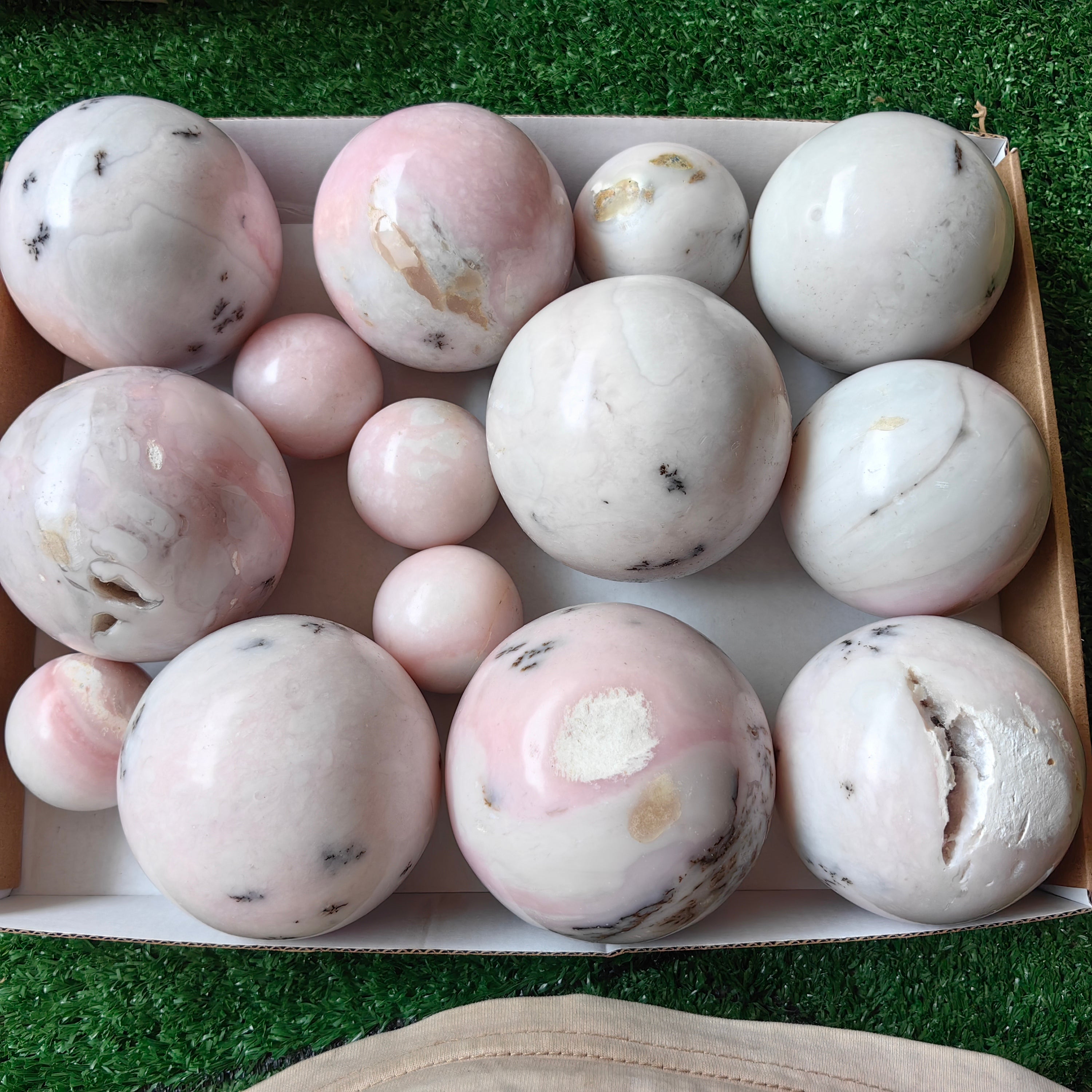 15 pc peruvian pink opal spheres