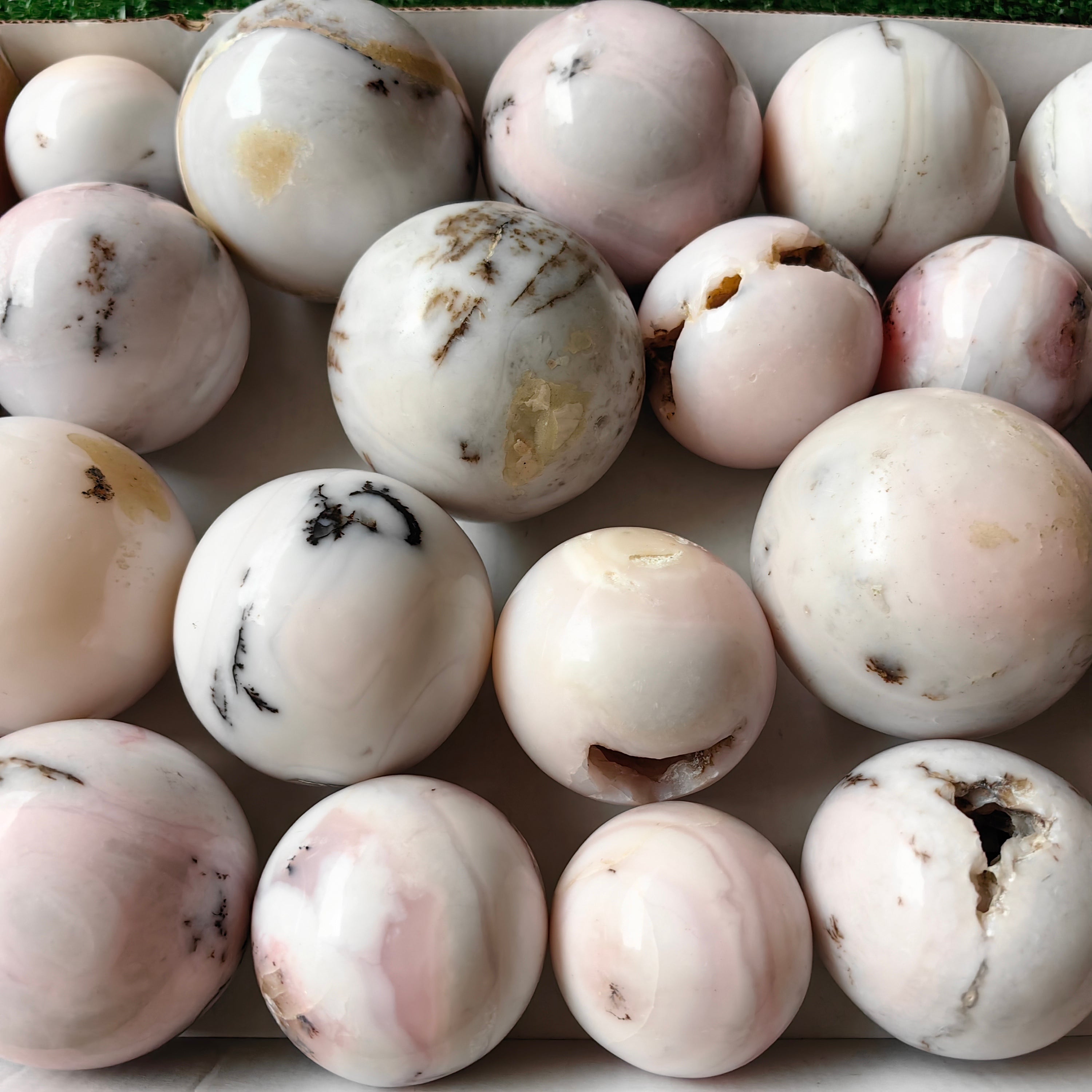 20 pc peruvian pink opal spheres