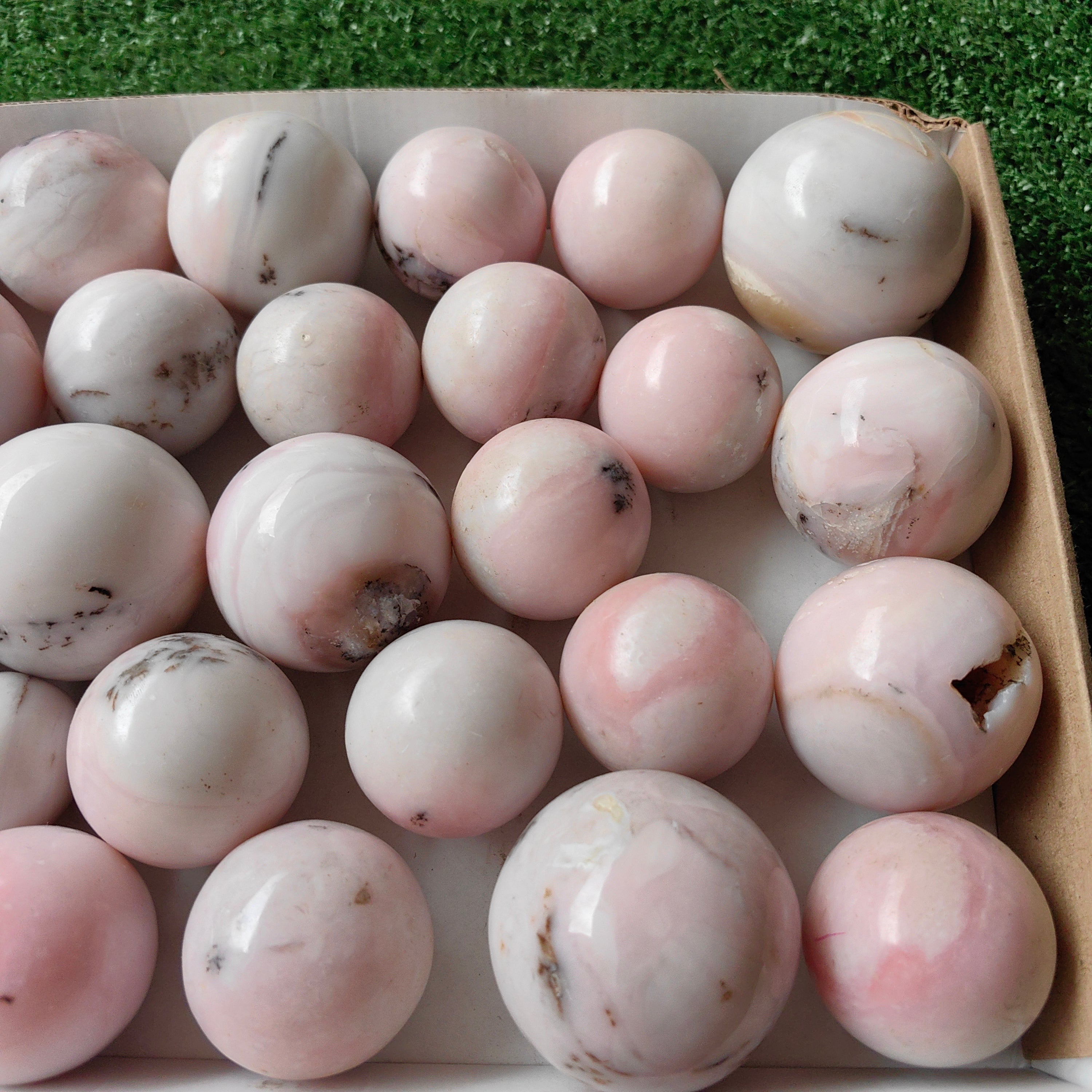 26 pc peruvian pink opal spheres